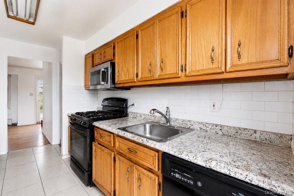 335 Roquette Avenue – For Sale photo 3