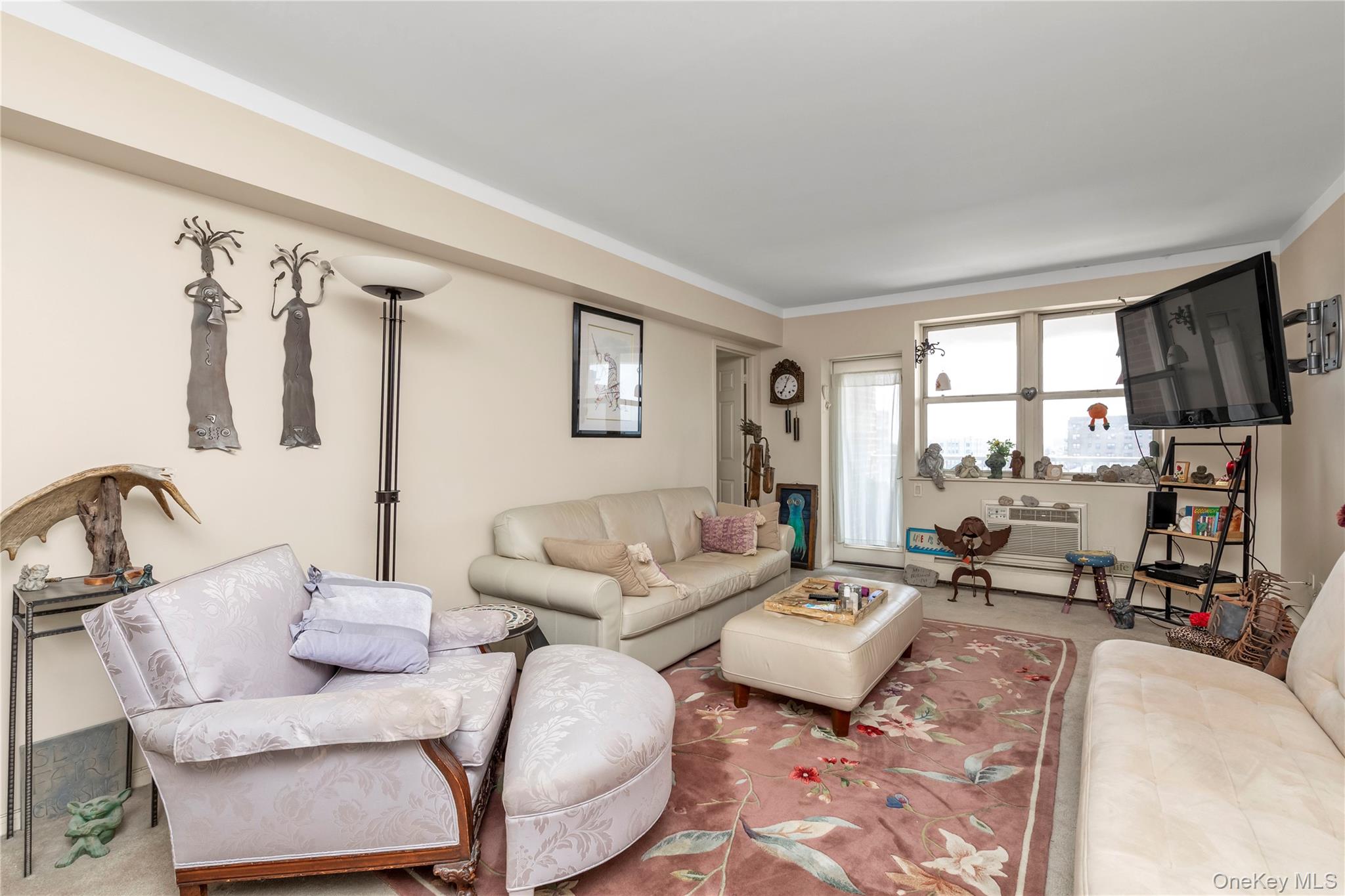 55 Monroe Boulevard, Unit 4E photo 2