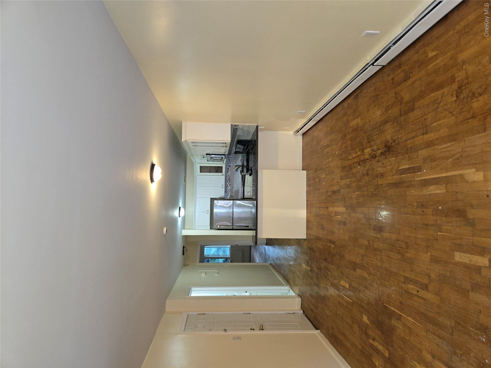 985 Halsey Street – For Rent photo 8