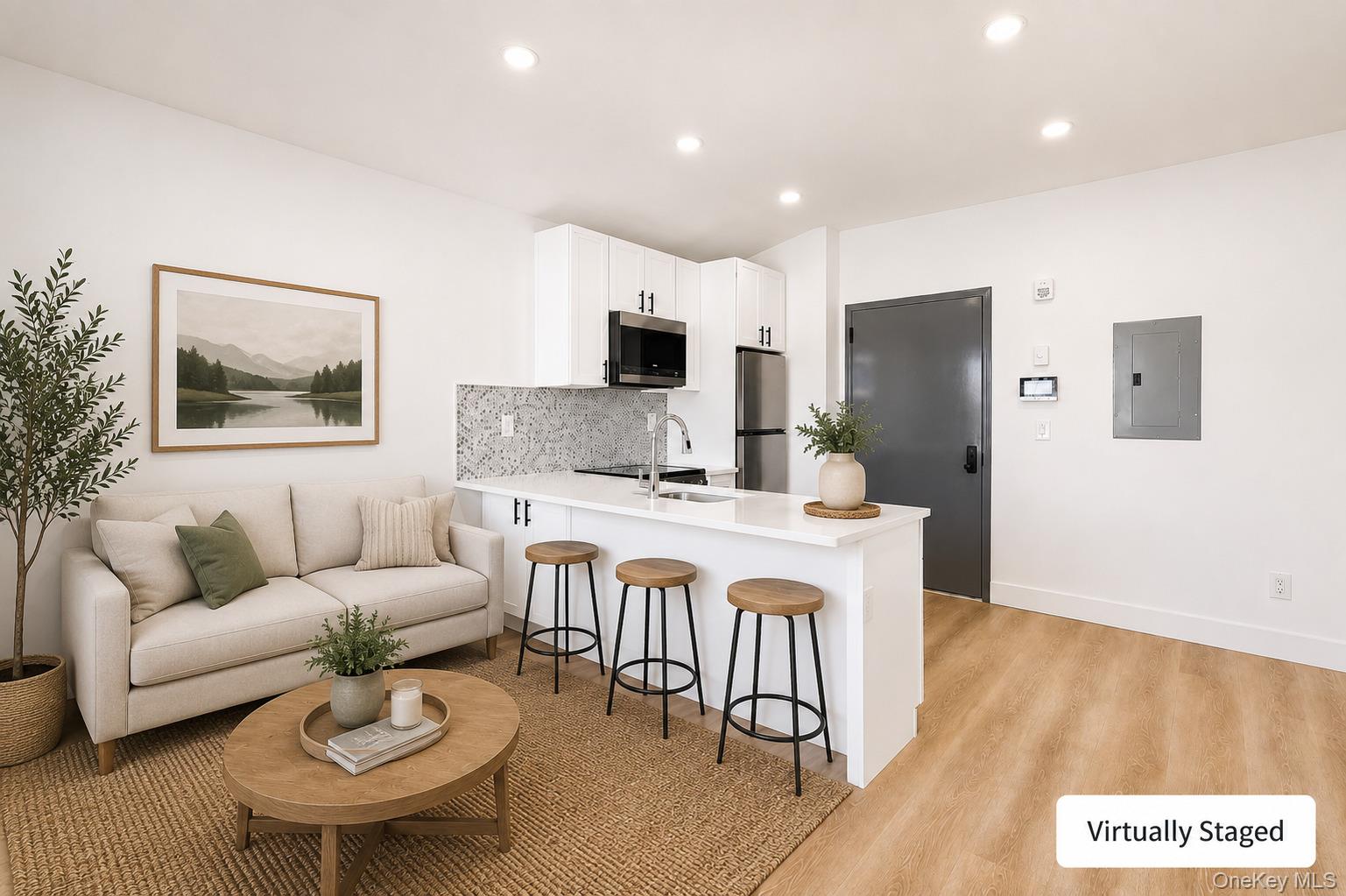 9 Lagrange Avenue, Unit APT 3 photo 6