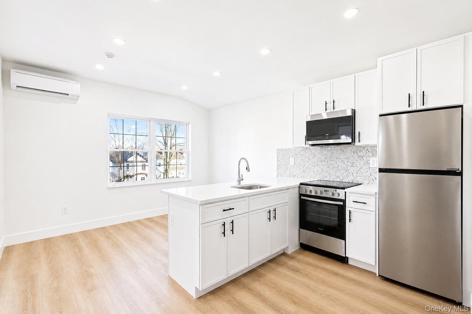 9 Lagrange Avenue, Unit APT 3