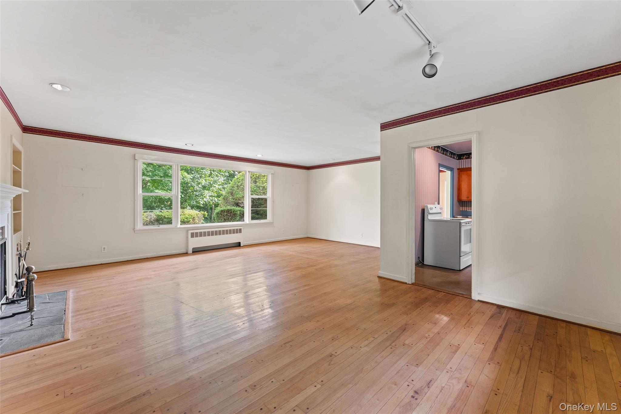 418 Read Avenue – For Sale photo 7