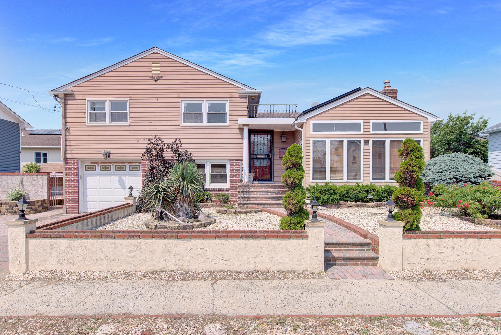 24 Pinehurst Street – For Sale