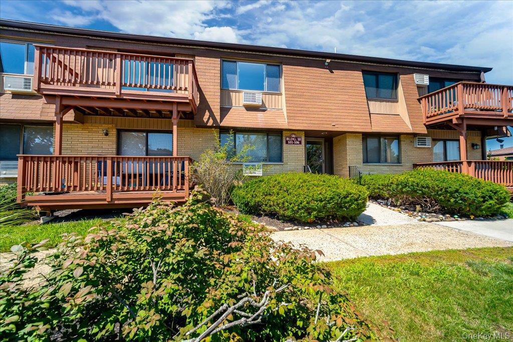 106 Richard Court – For Sale