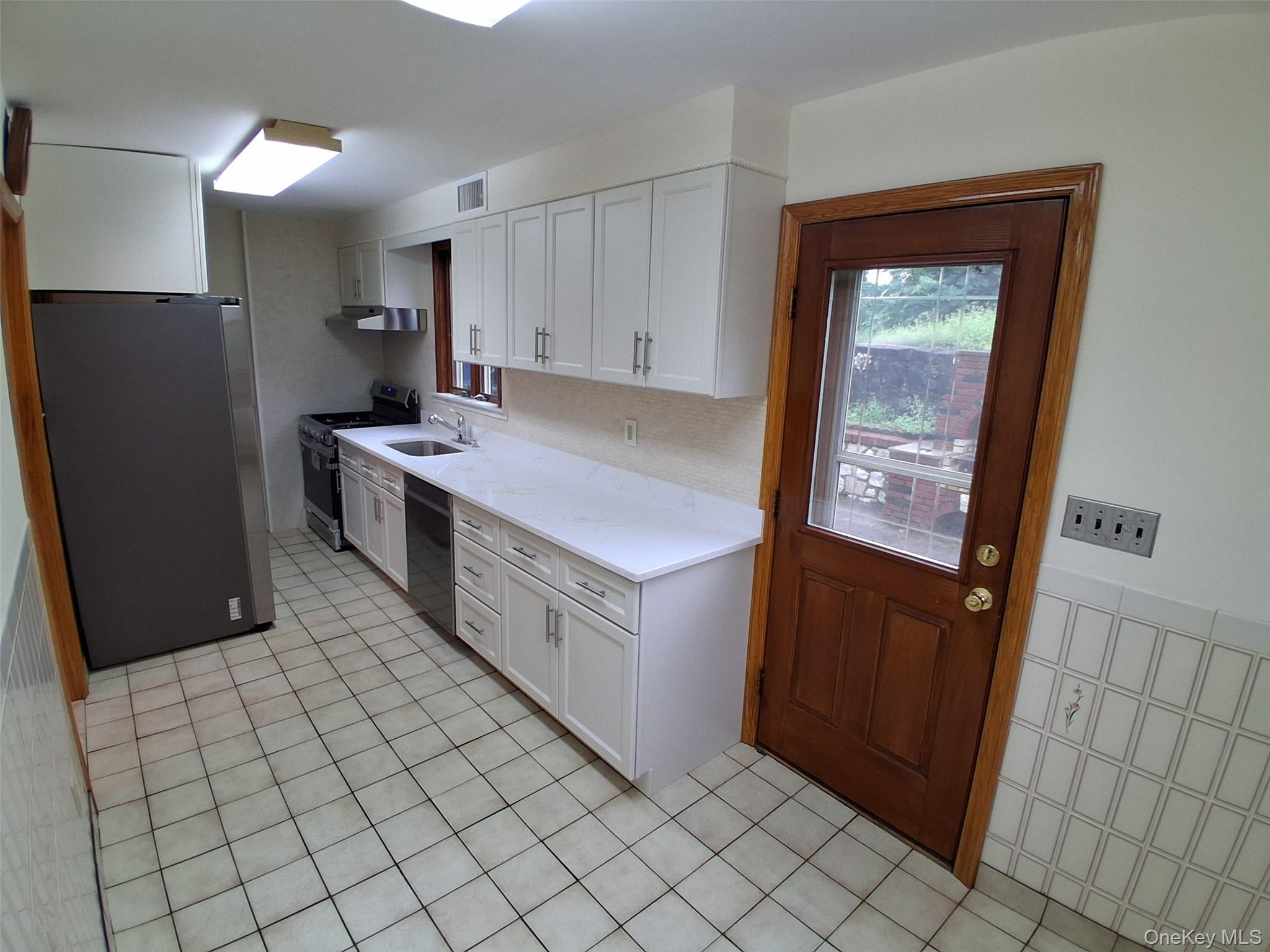 16 Richardson Place – For Rent photo 12