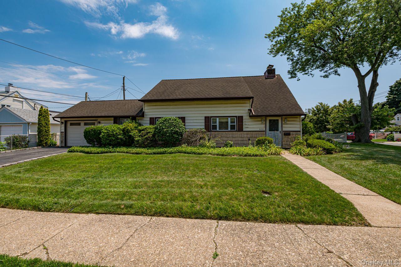 2052 Wilson Lane – For Sale photo 2