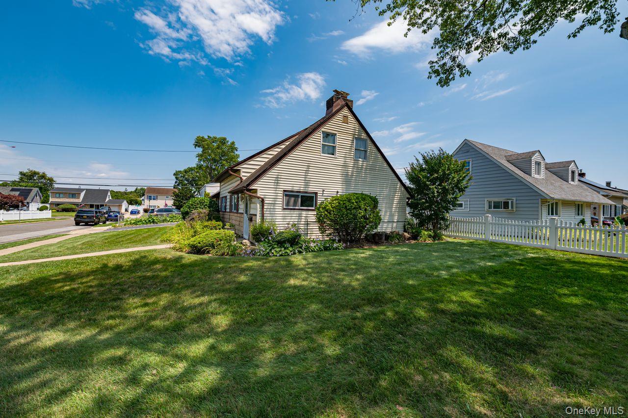 2052 Wilson Lane – For Sale photo 8