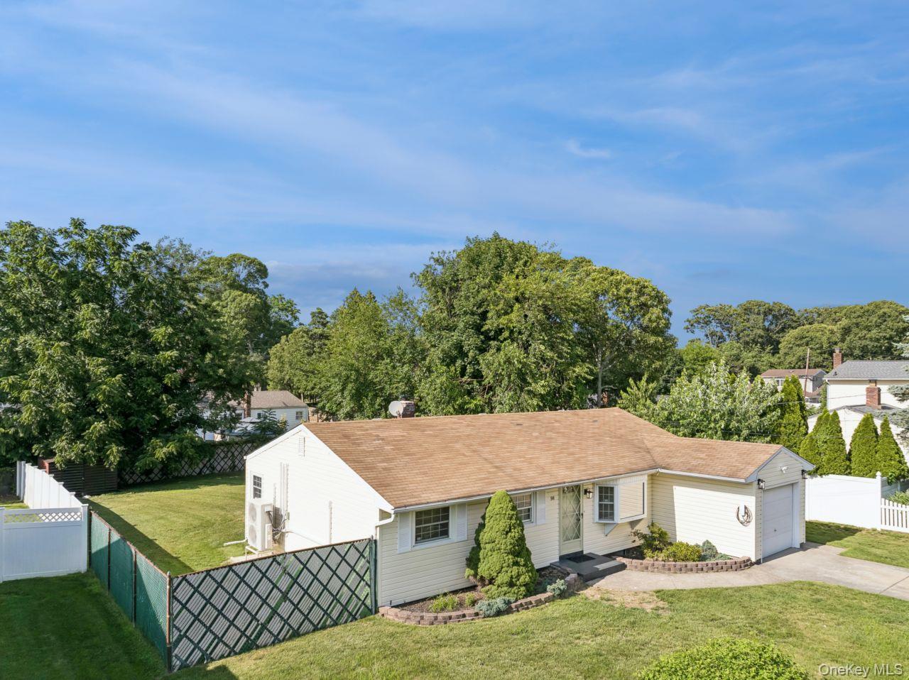 98 Rose Place – For Sale photo 3