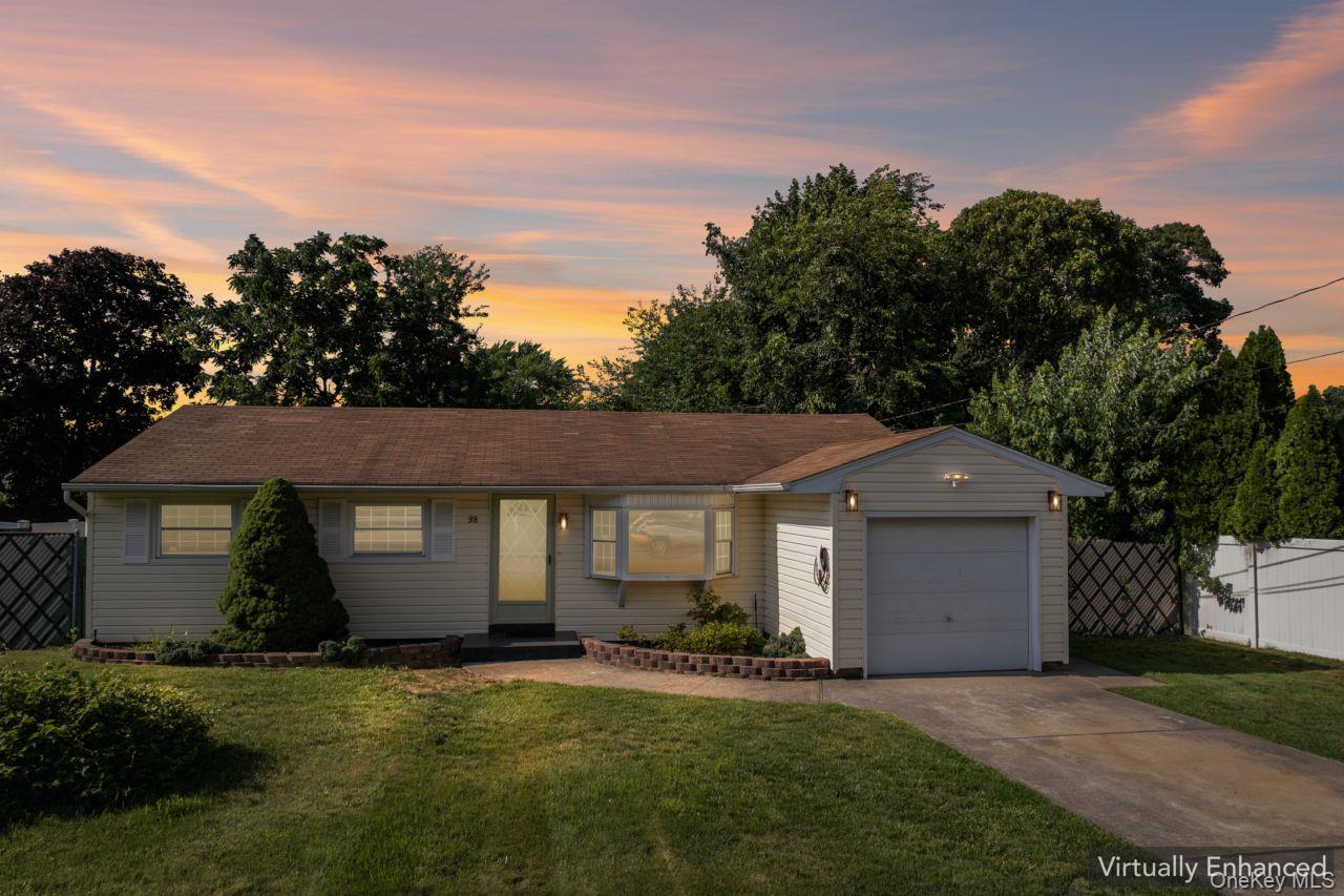 98 Rose Place – For Sale photo 2