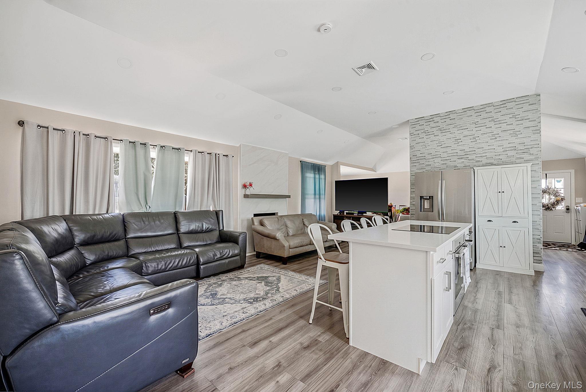28 High Street – For Sale photo 9