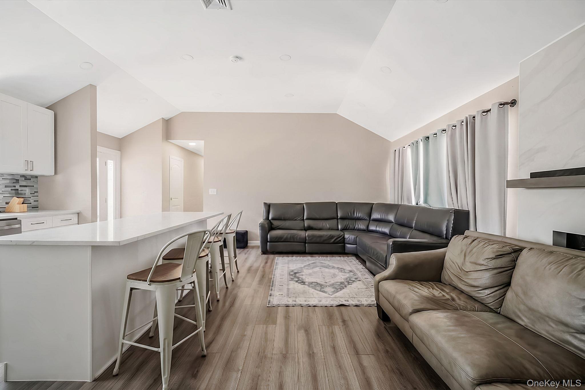 28 High Street – For Sale photo 12