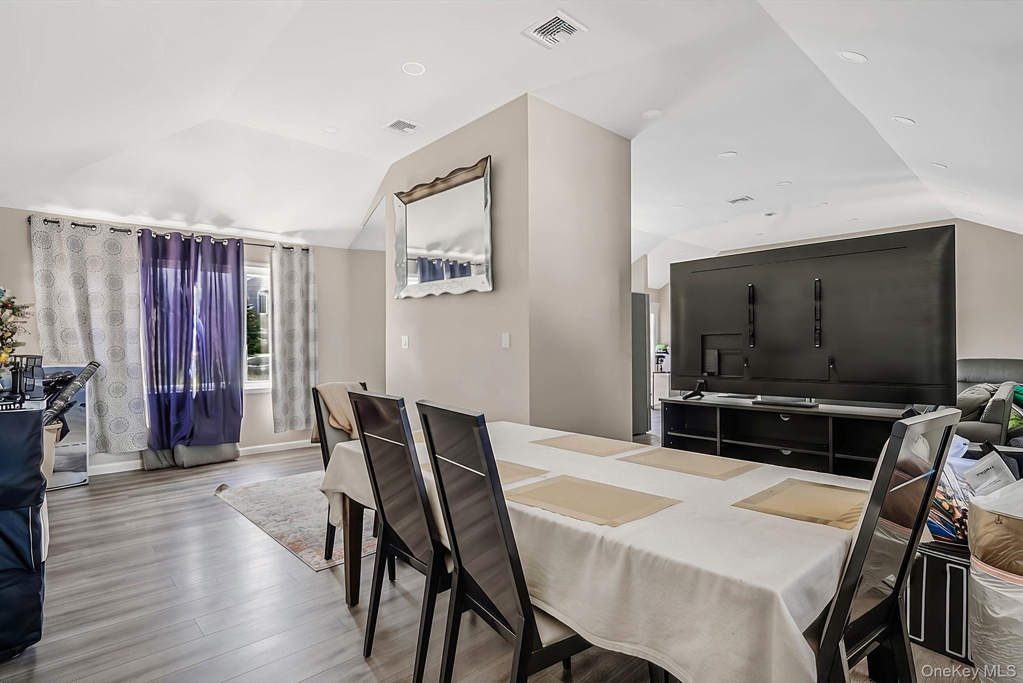 28 High Street – For Sale photo 14