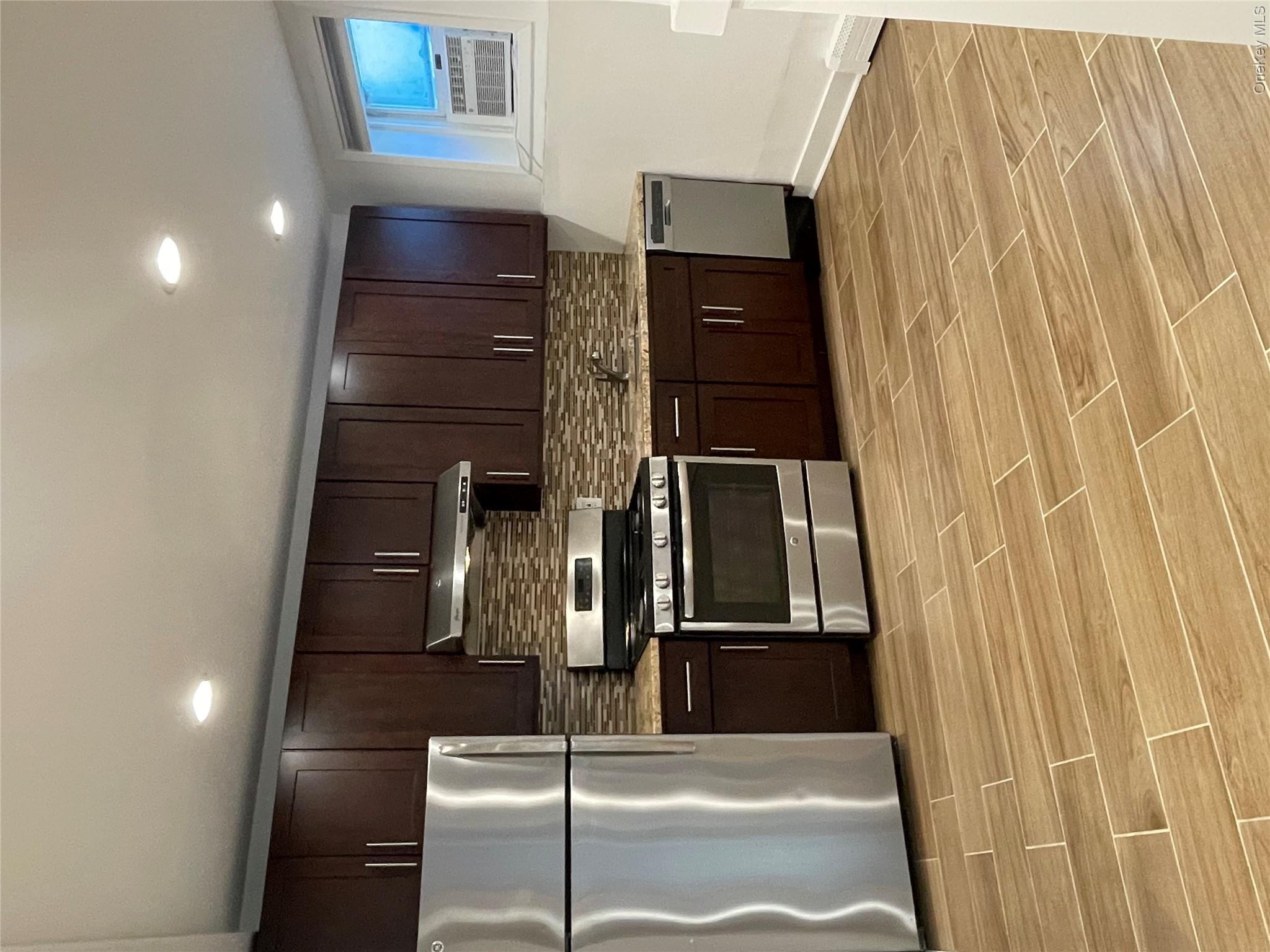 130 Ollive E – For Rent photo 3