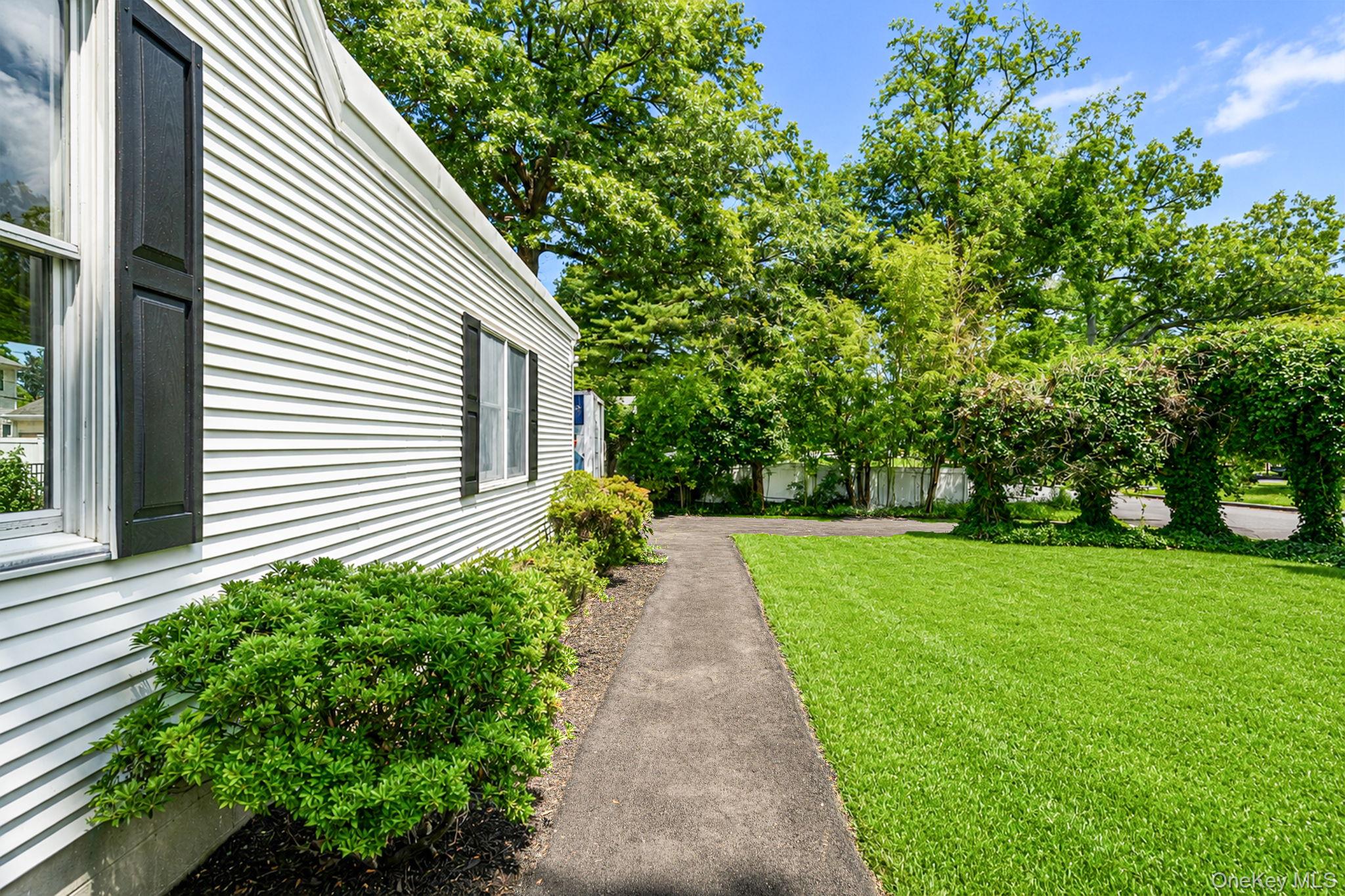 273 Cambon Avenue – For Sale photo 5