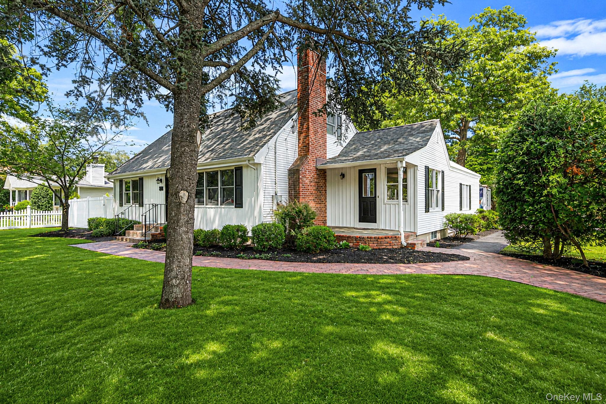 273 Cambon Avenue – For Sale photo 3