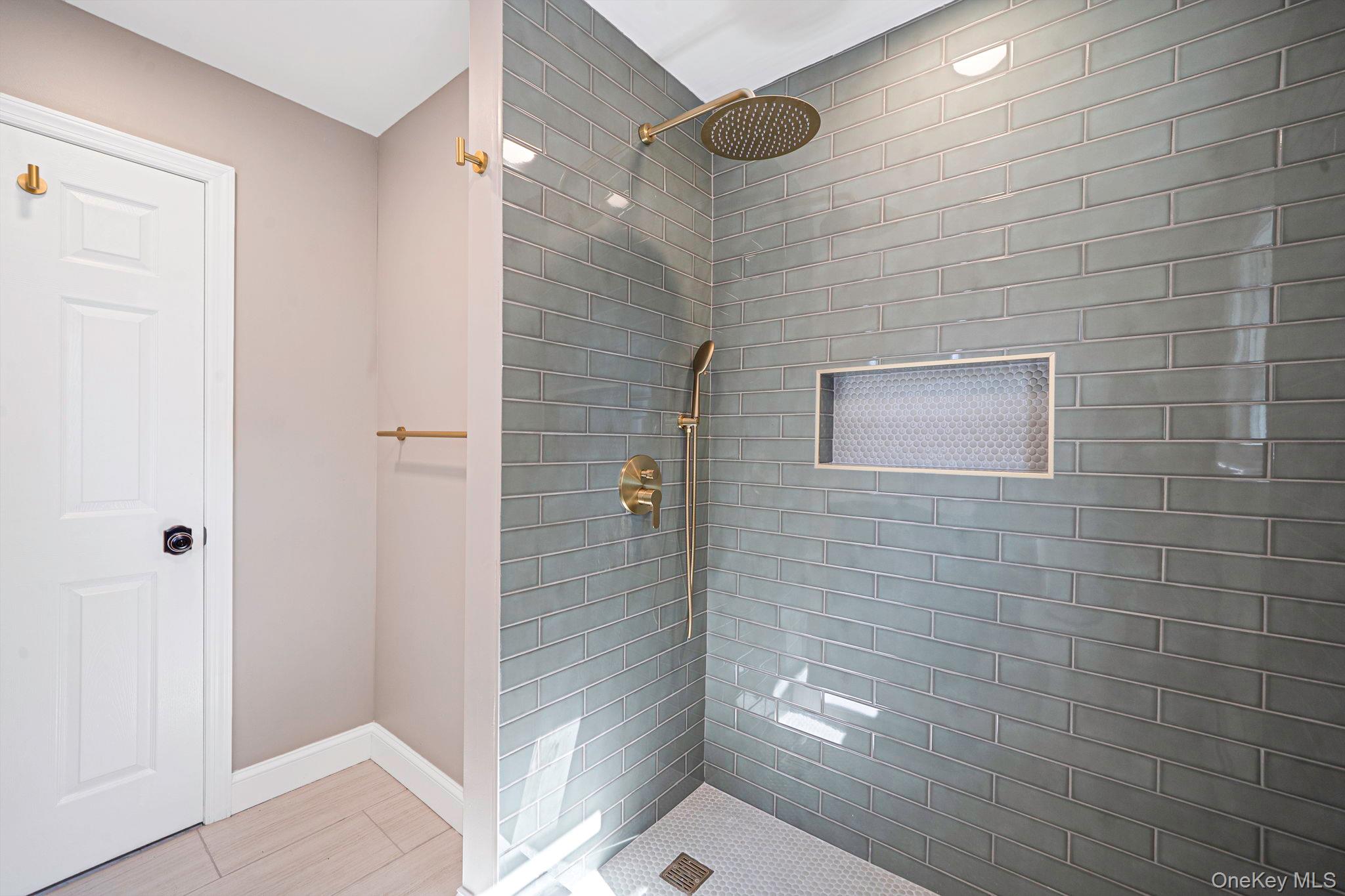 273 Cambon Avenue – For Sale photo 20