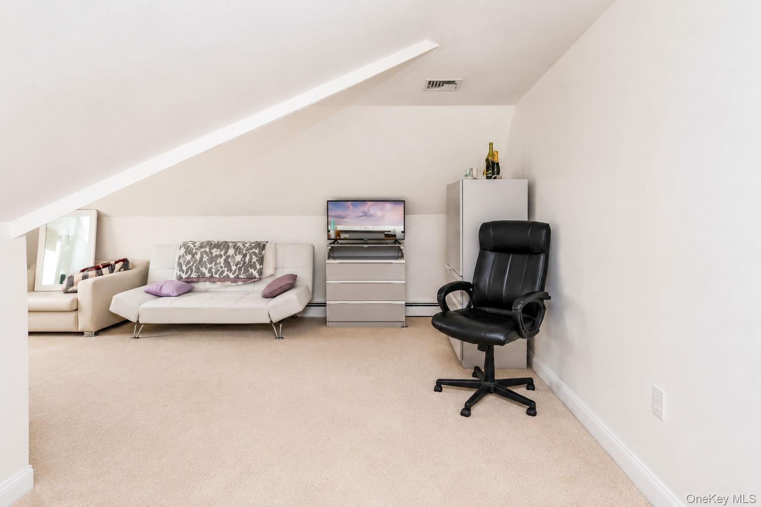 10 Sutherland Drive – For Sale photo 36