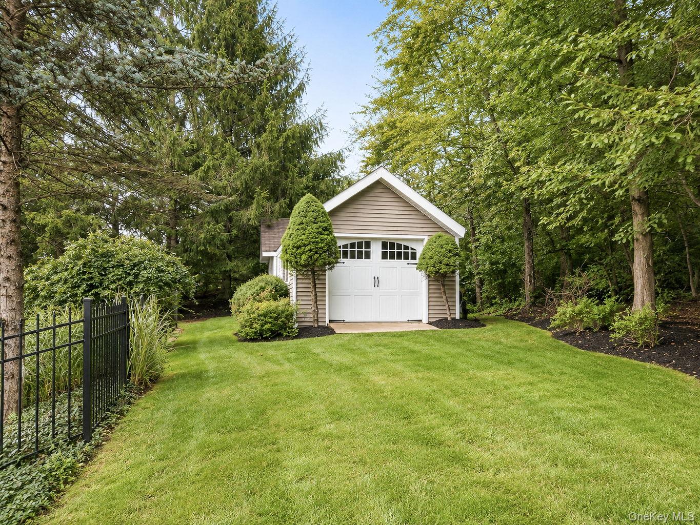 10 Sutherland Drive – For Sale photo 50