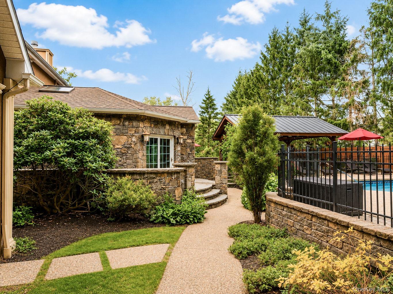10 Sutherland Drive – For Sale photo 46