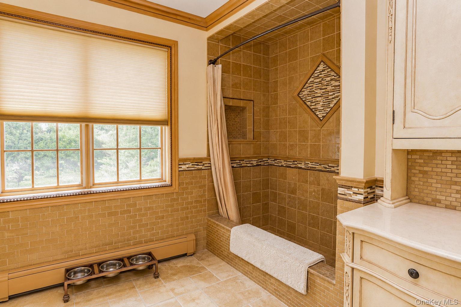 10 Sutherland Drive – For Sale photo 39
