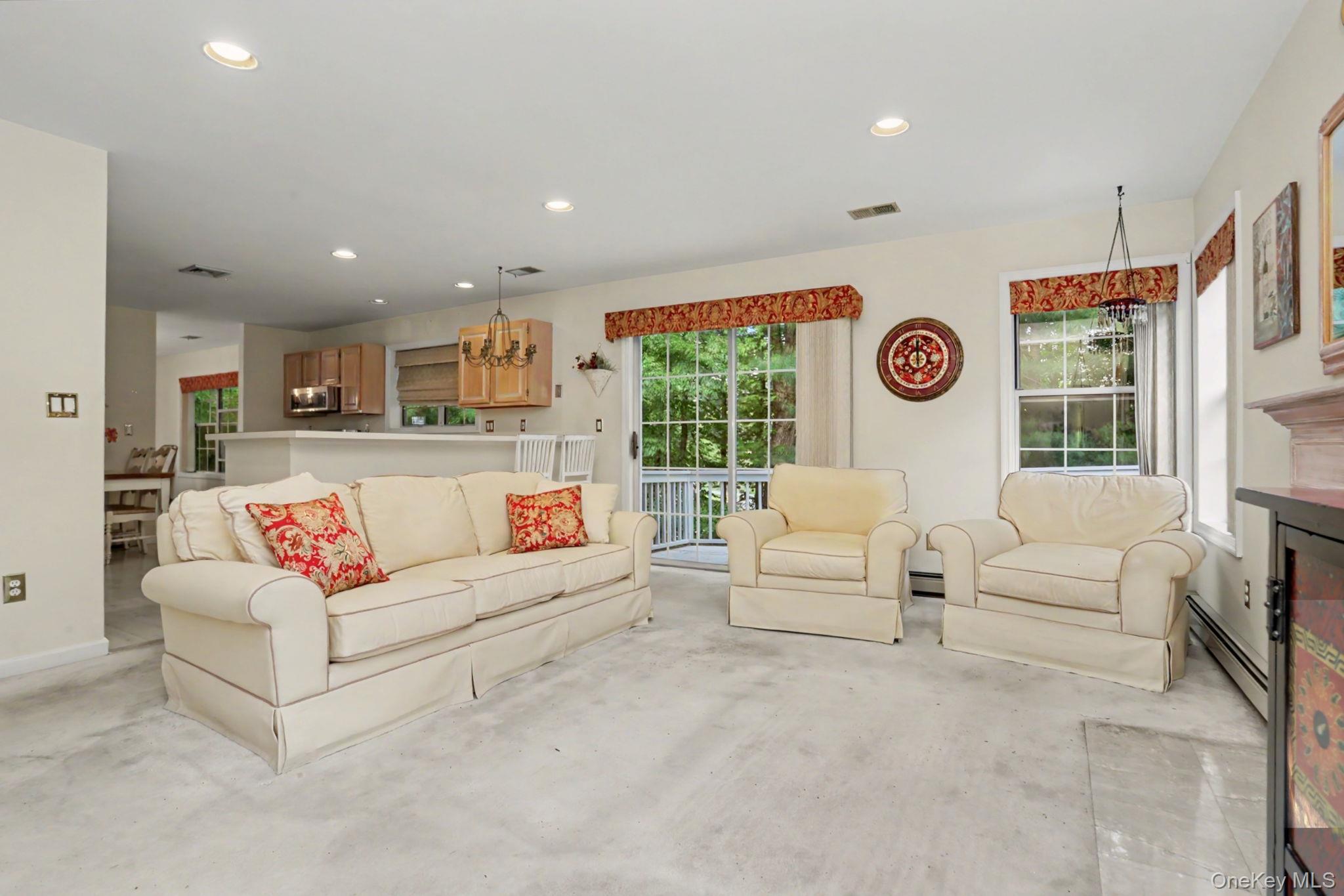 3176 Woodfield Court – For Sale photo 8