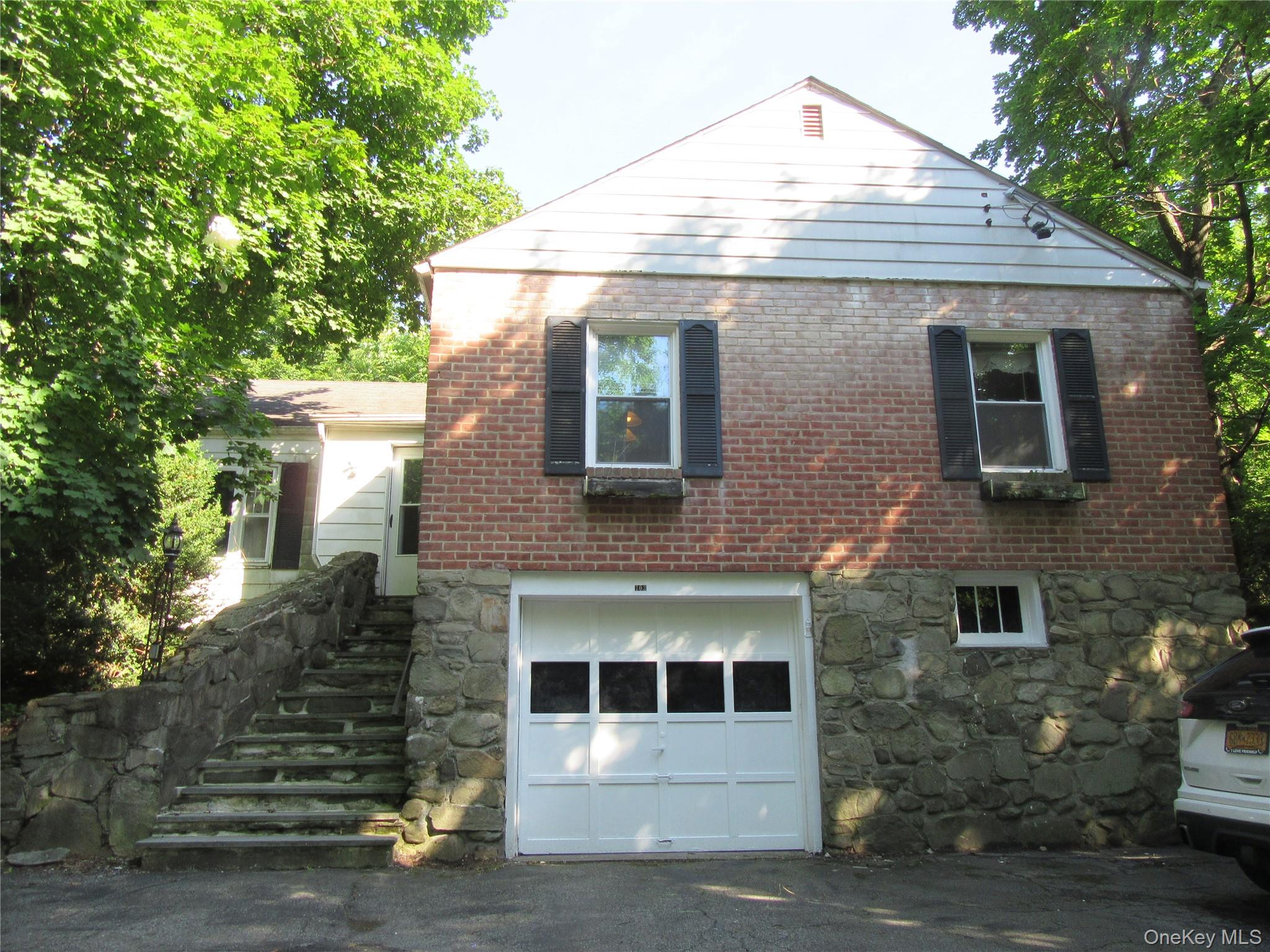 703 Little Britain Road – For Sale
