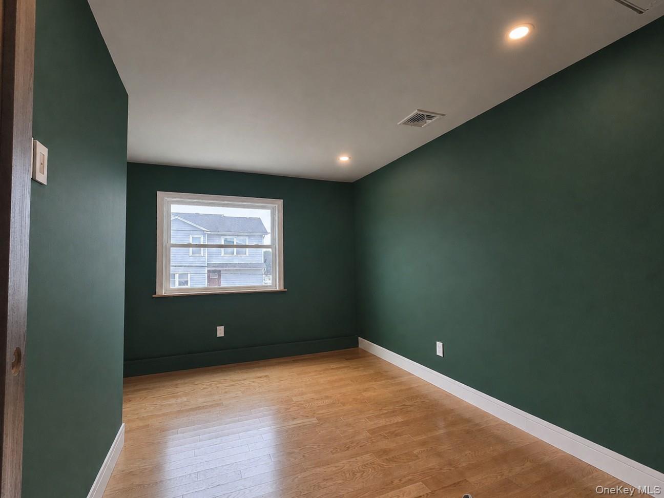2706 Peconic Avenue – For Sale photo 38