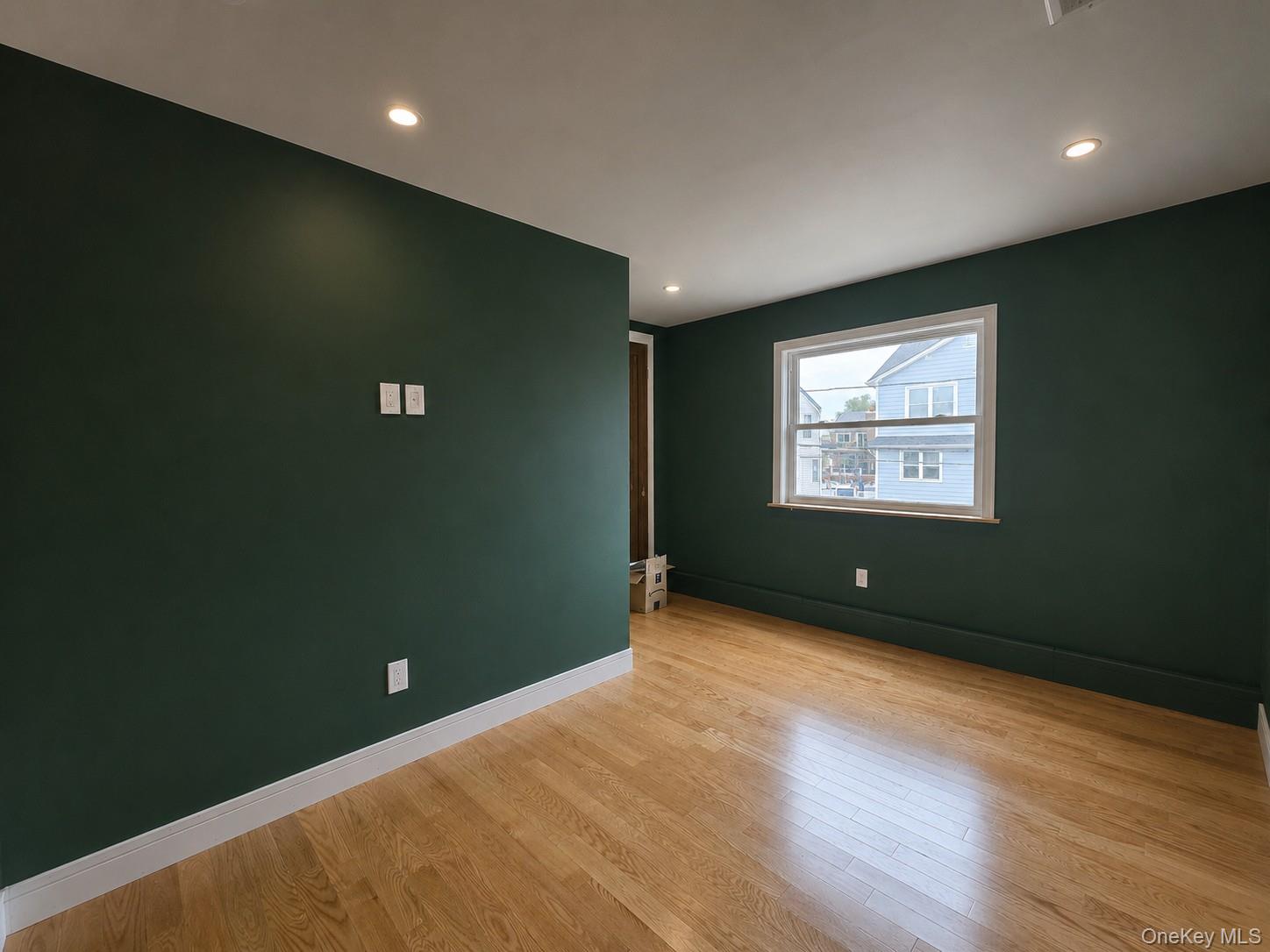 2706 Peconic Avenue – For Sale photo 39