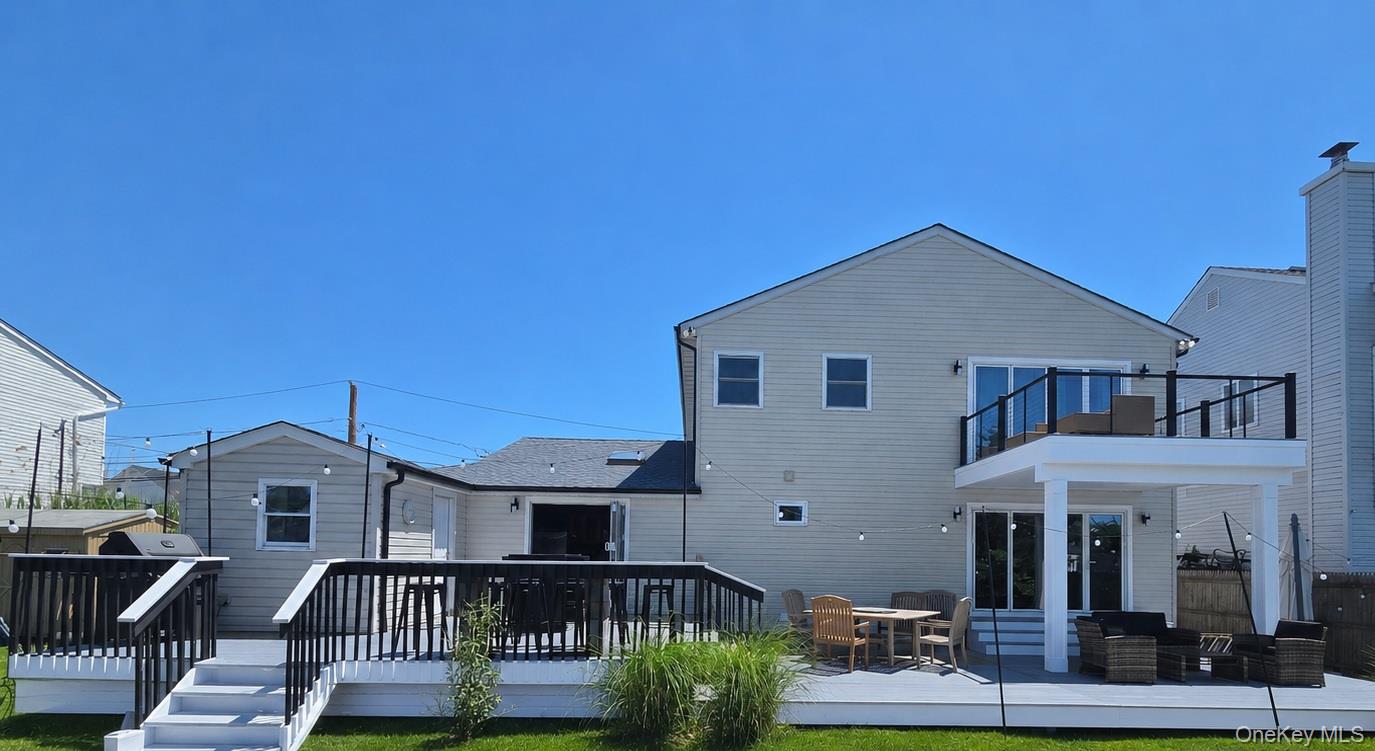 2706 Peconic Avenue – For Sale photo 4