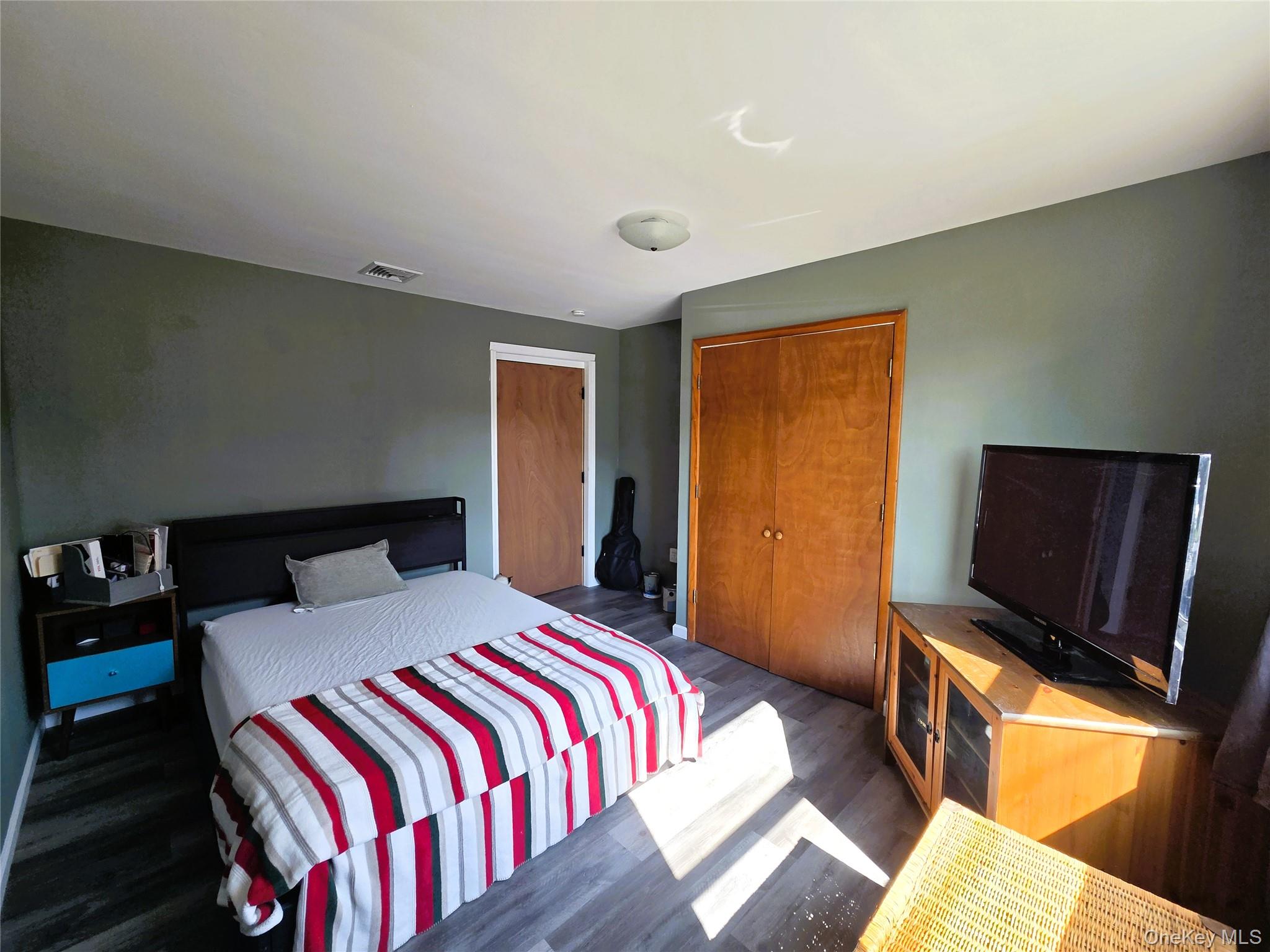 2706 Peconic Avenue – For Sale photo 34