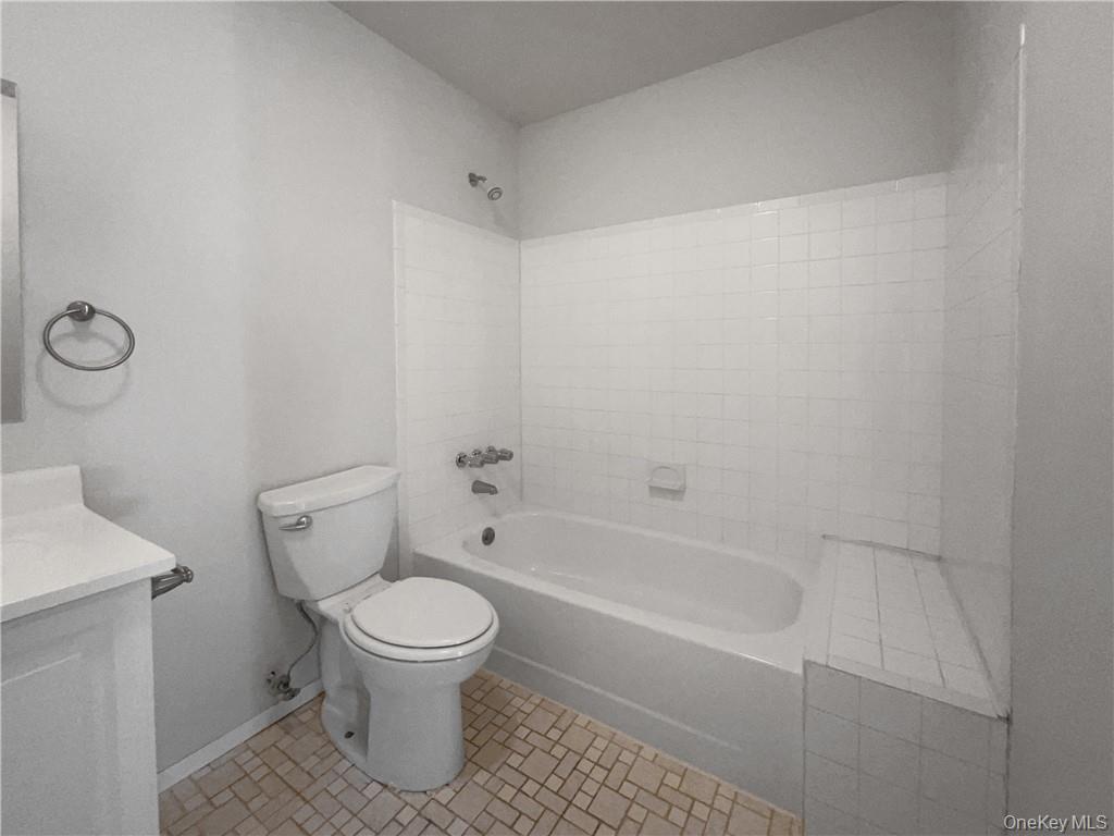 11 Frost Valley Drive – For Sale photo 23