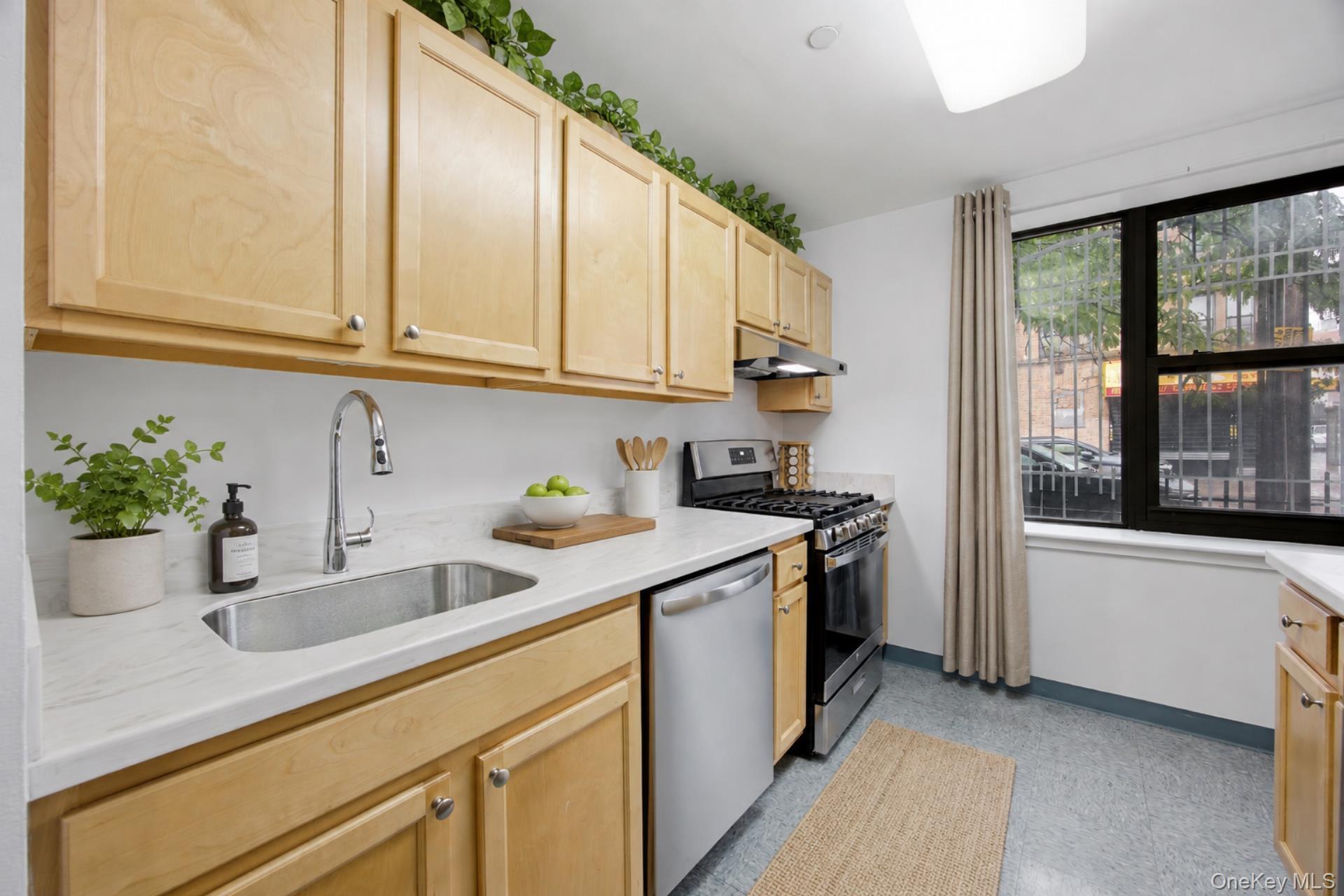 118 Schenectady Avenue, Unit 109 photo 6