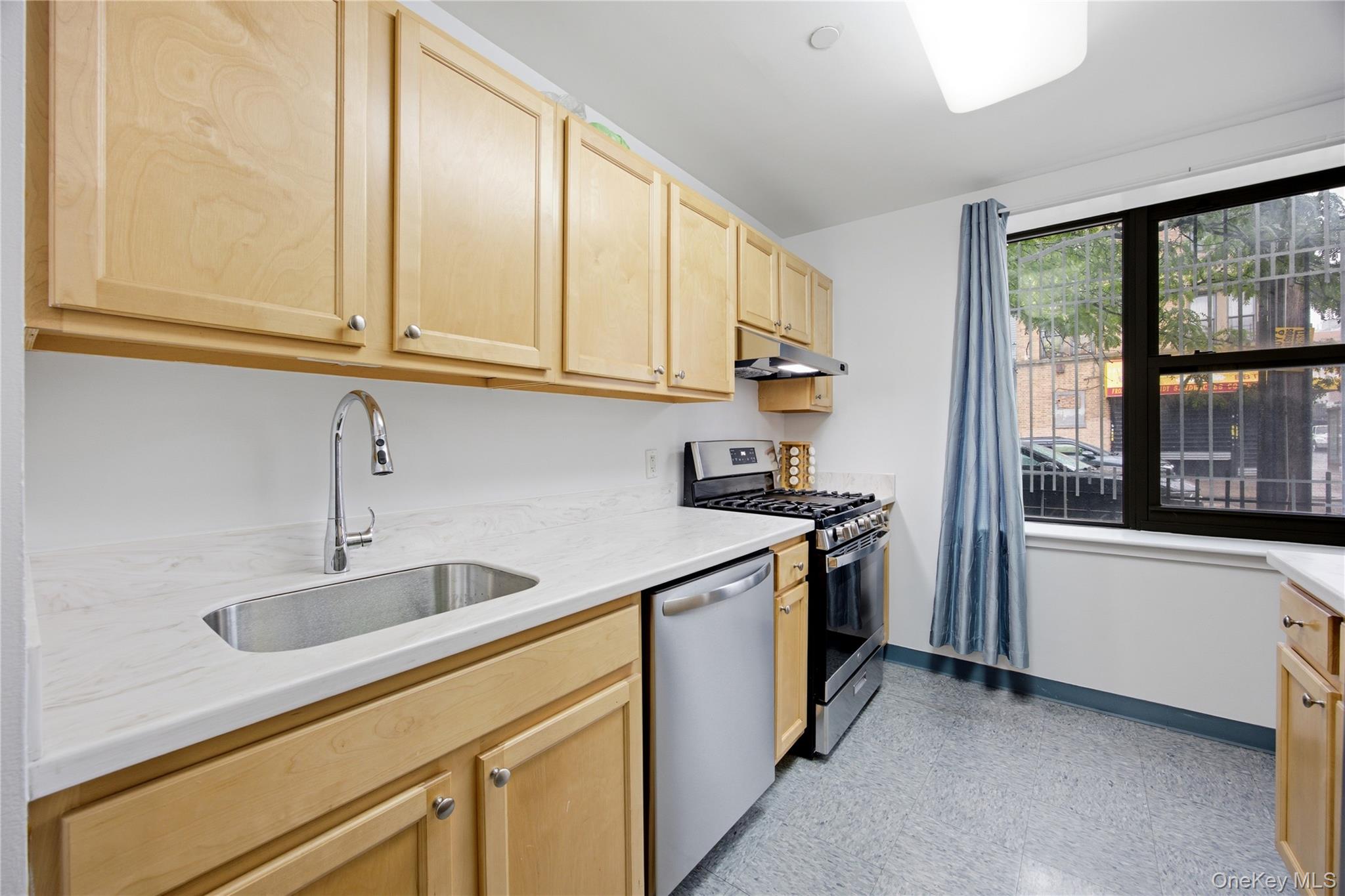 118 Schenectady Avenue, Unit 109 photo 7