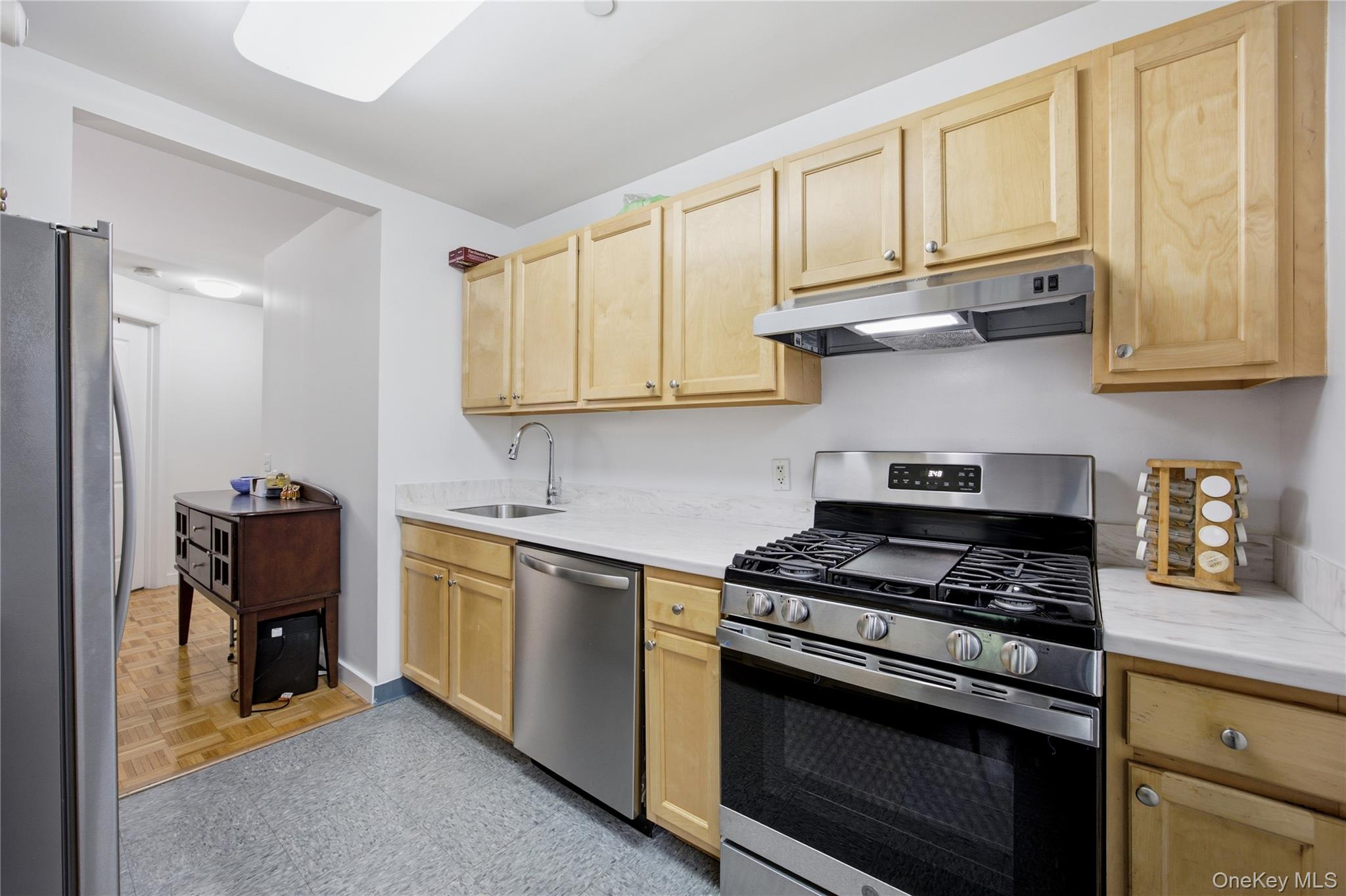 118 Schenectady Avenue, Unit 109 photo 8