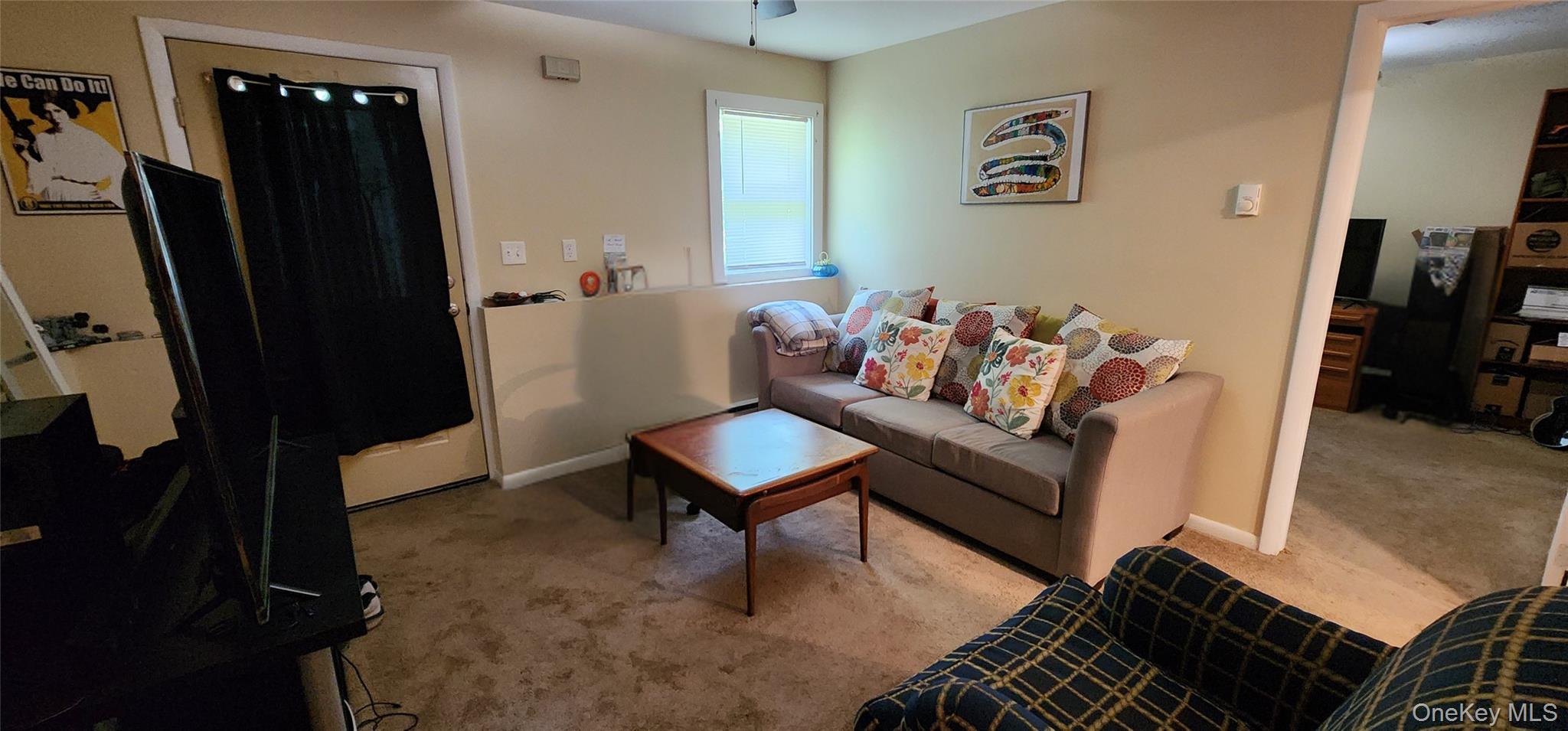 102 Berme Road – For Rent photo 2