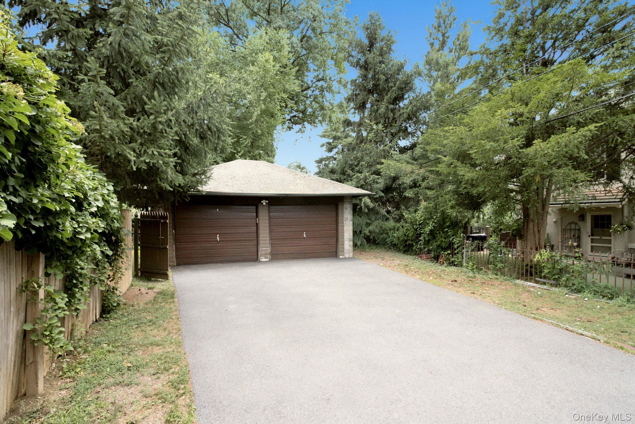 112 Academy Street – For Sale photo 35