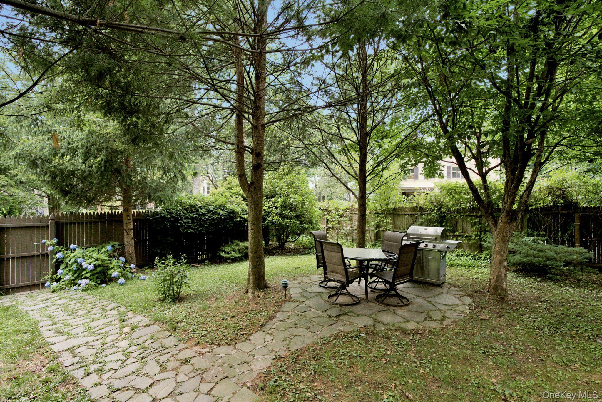 112 Academy Street – For Sale photo 34