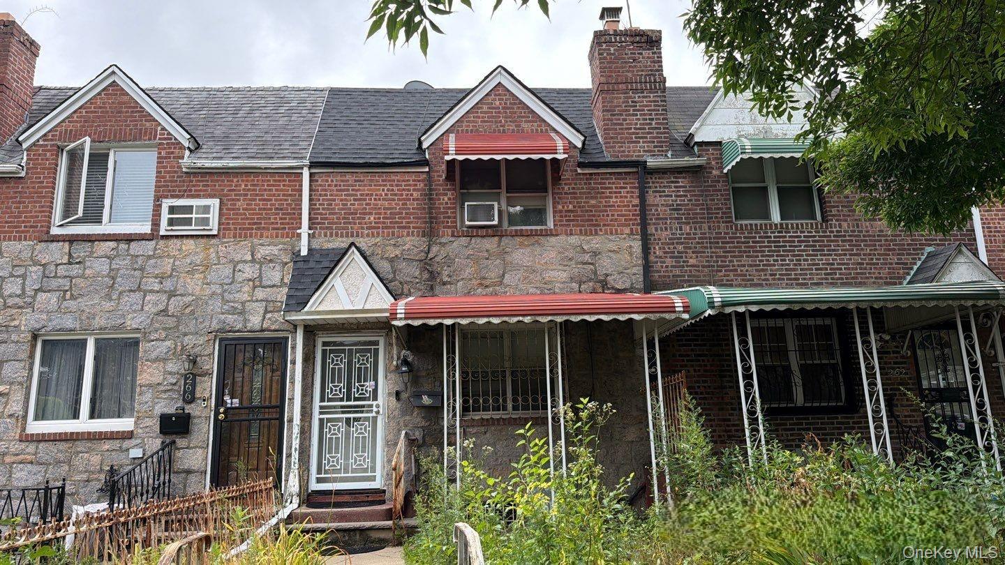 264 E 86th Street – For Sale