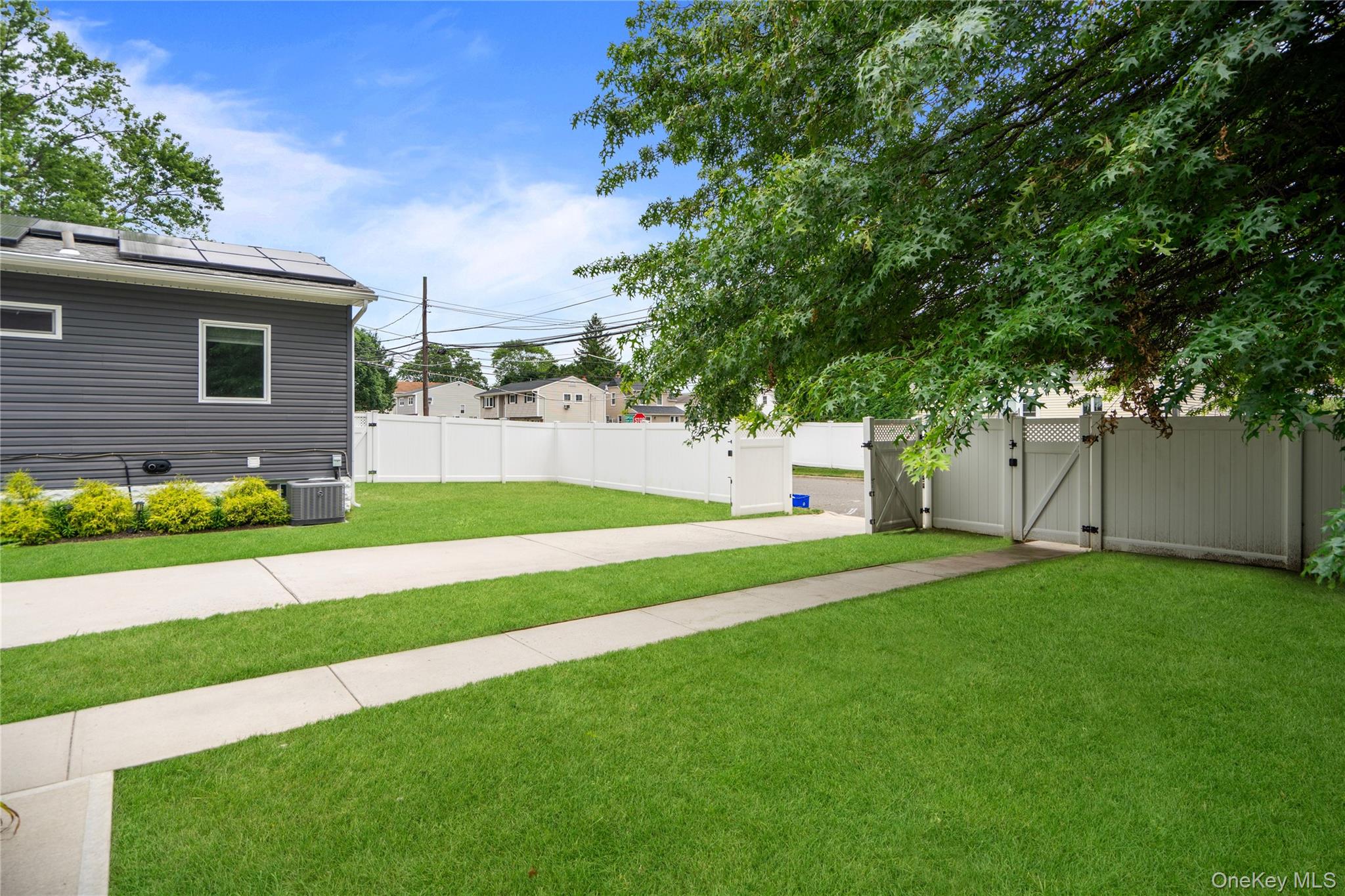 2978 Grand Boulevard – For Sale photo 40