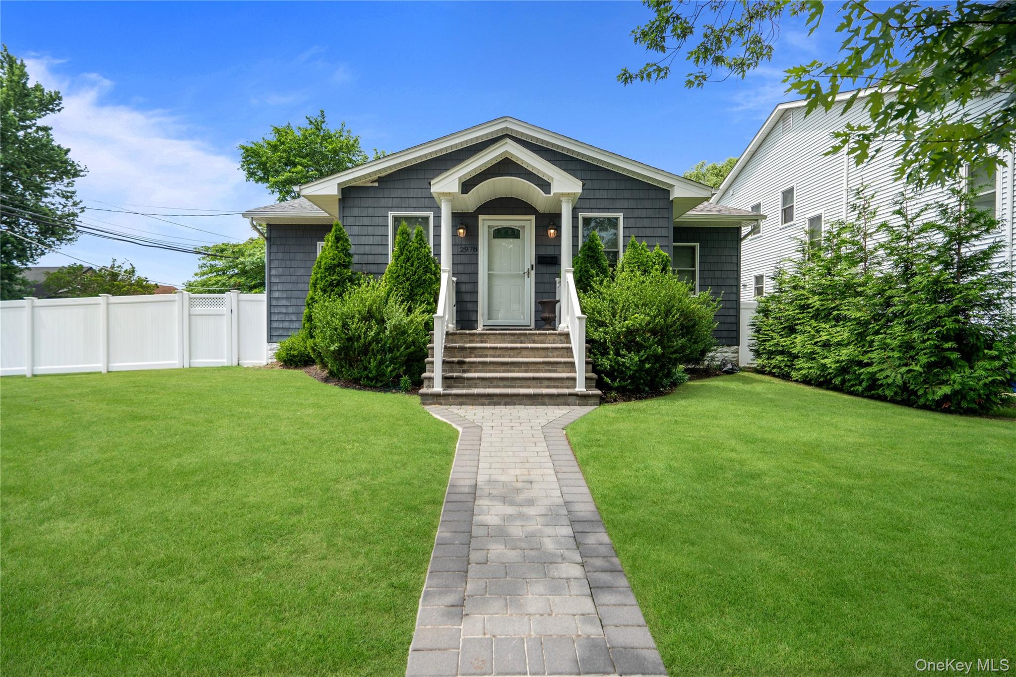 2978 Grand Boulevard – For Sale