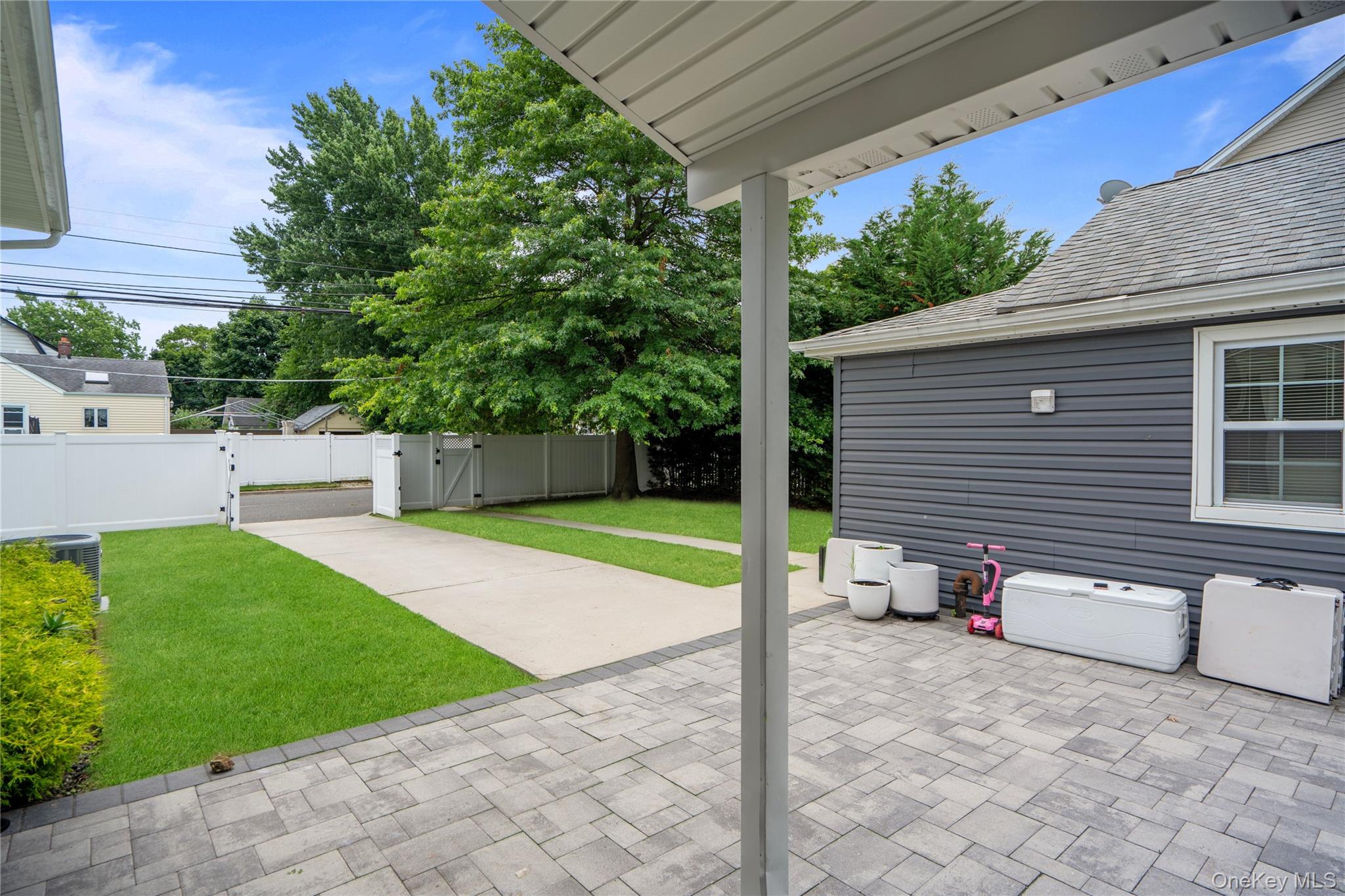 2978 Grand Boulevard – For Sale photo 37