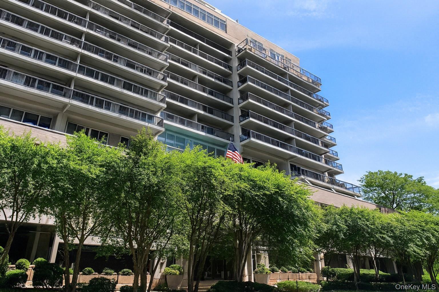 1020 Warburton Avenue, Unit 7G