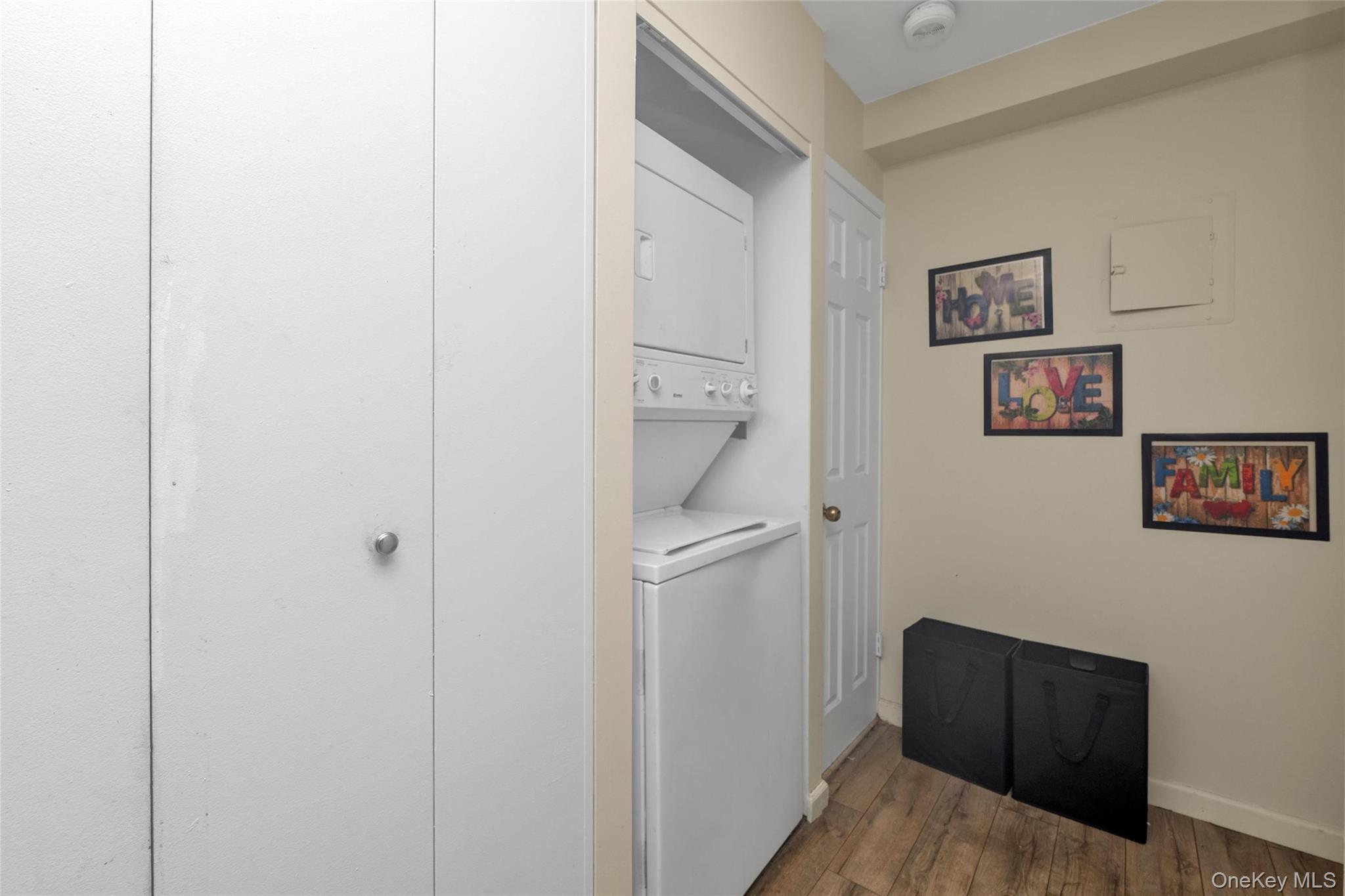 5536 69th Place, Unit R3 photo 11