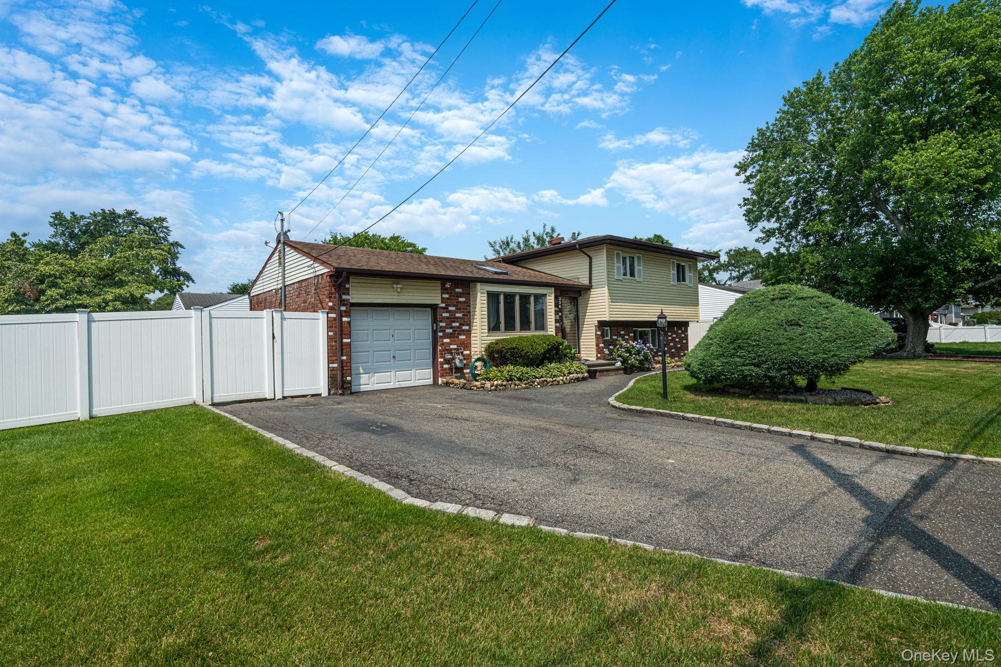 336 W 23rd Street – For Sale photo 2