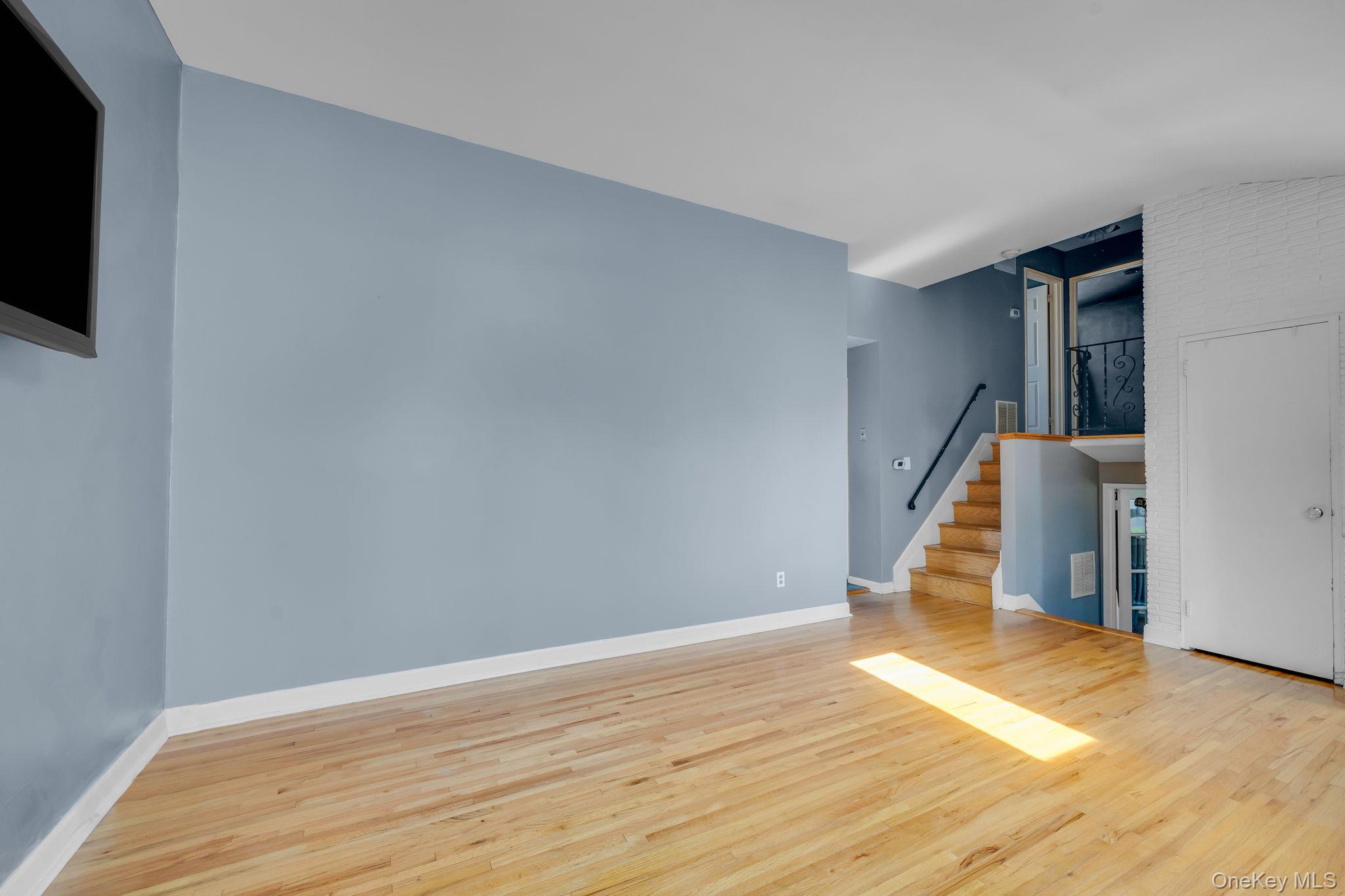 336 W 23rd Street – For Sale photo 4