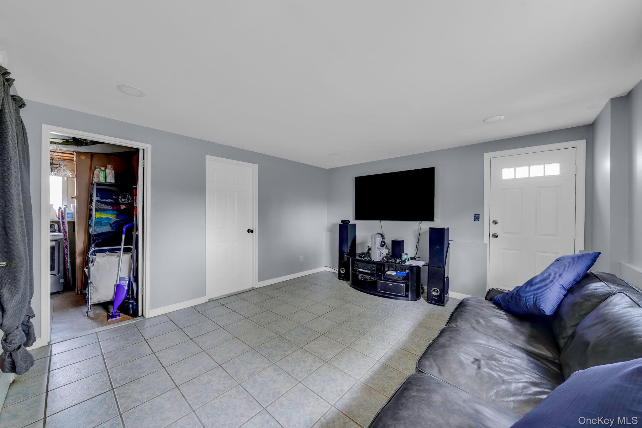 336 W 23rd Street – For Sale photo 16