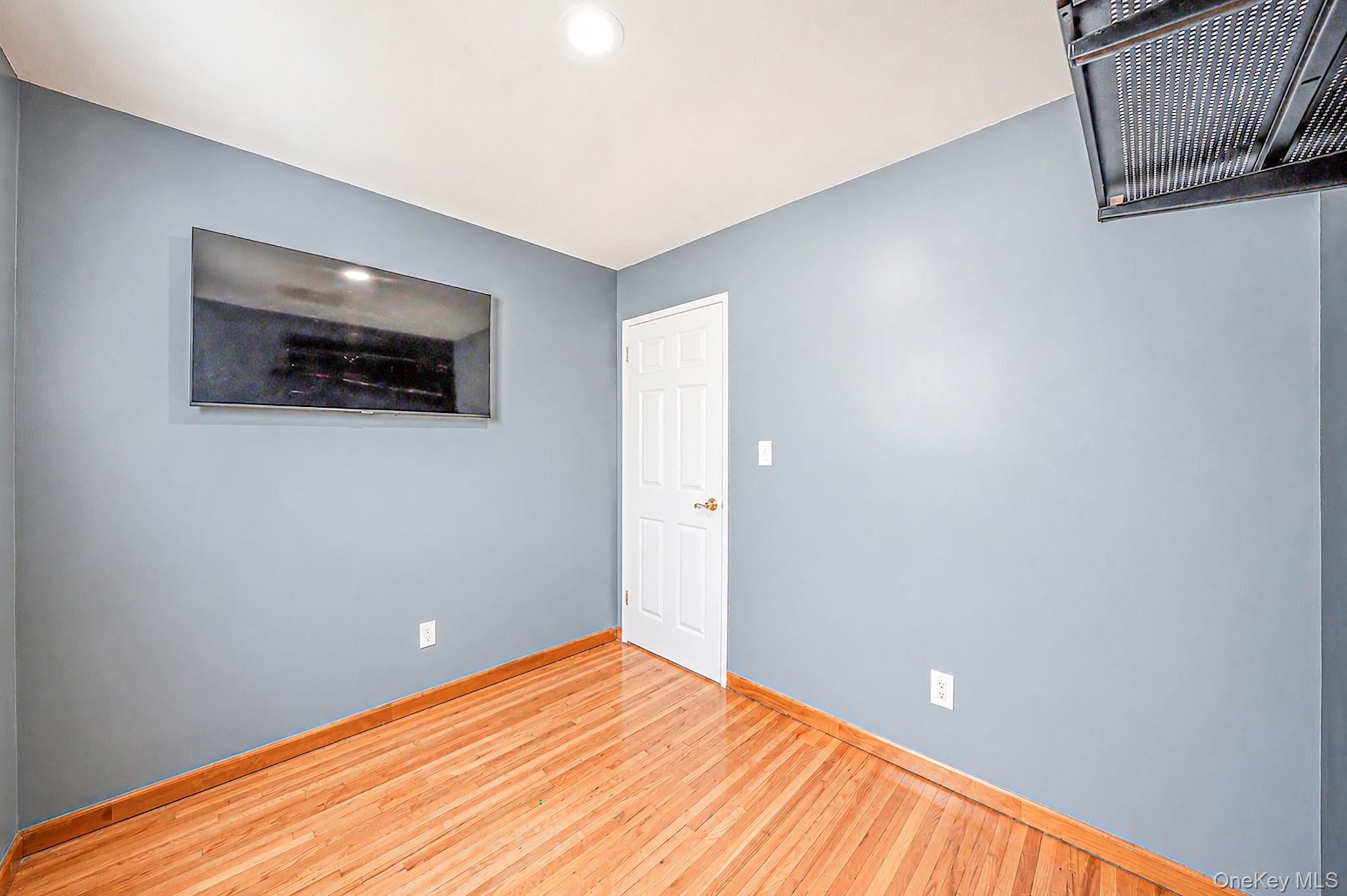 336 W 23rd Street – For Sale photo 15