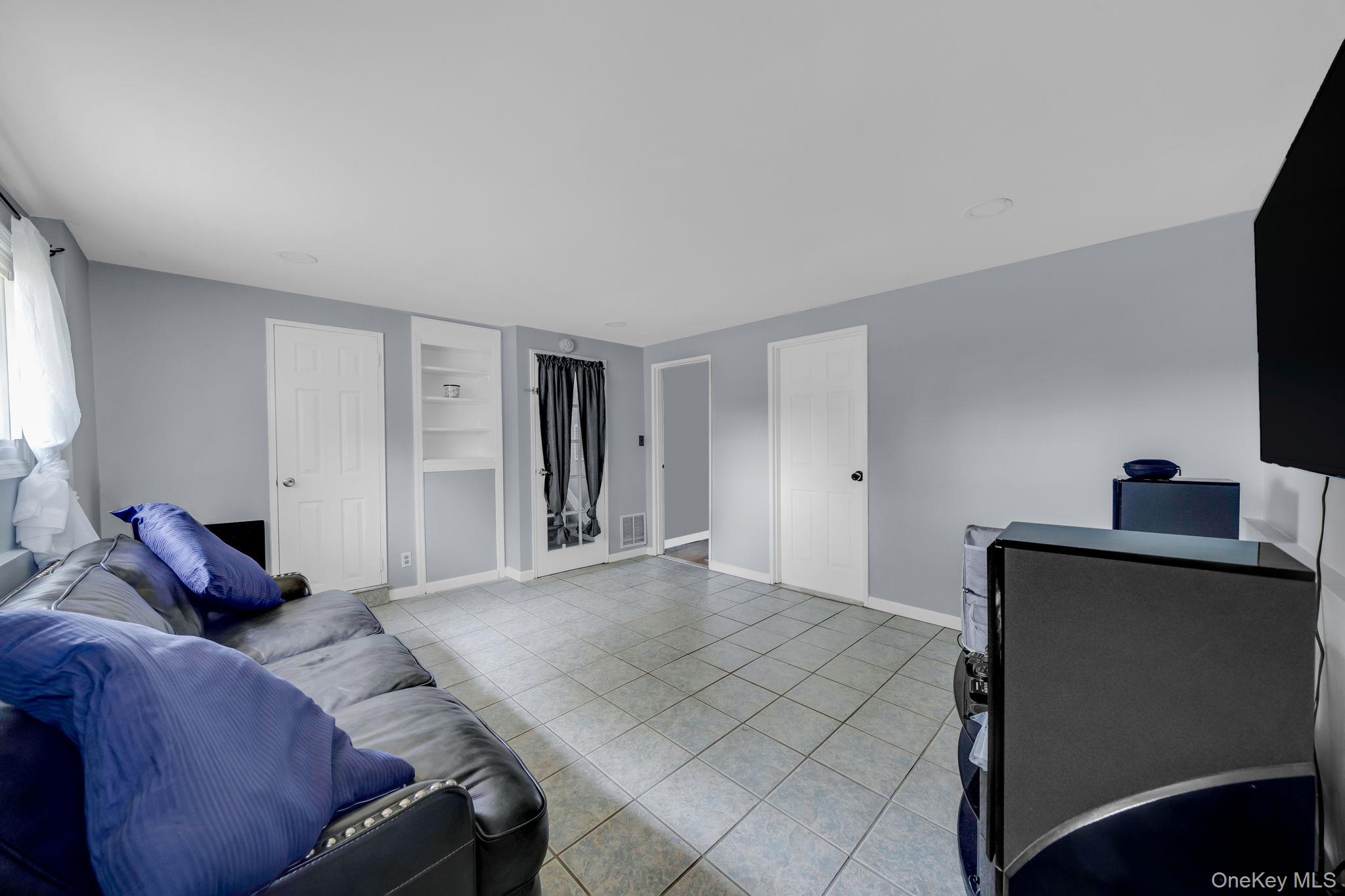 336 W 23rd Street – For Sale photo 18