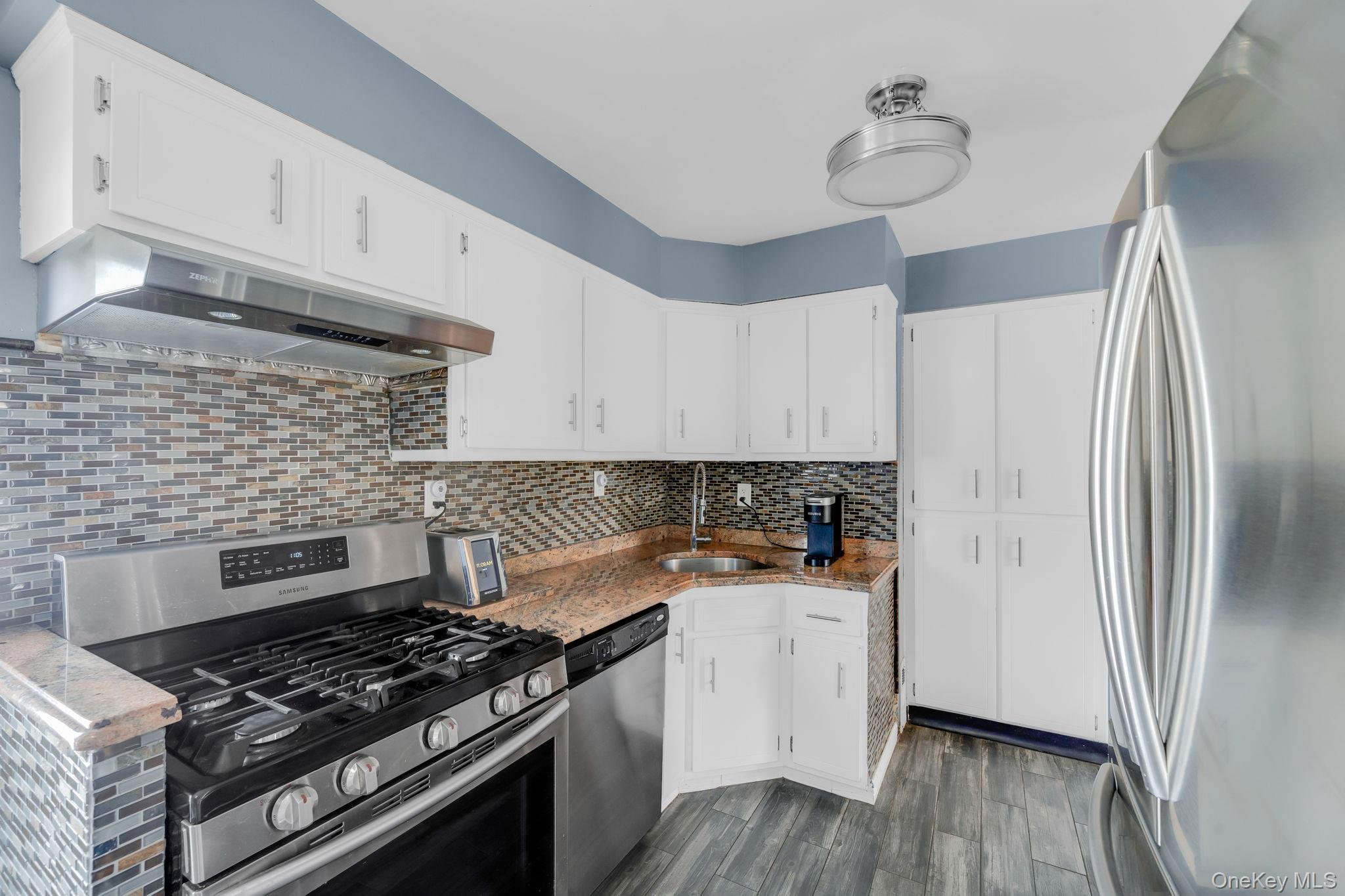 336 W 23rd Street – For Sale photo 5