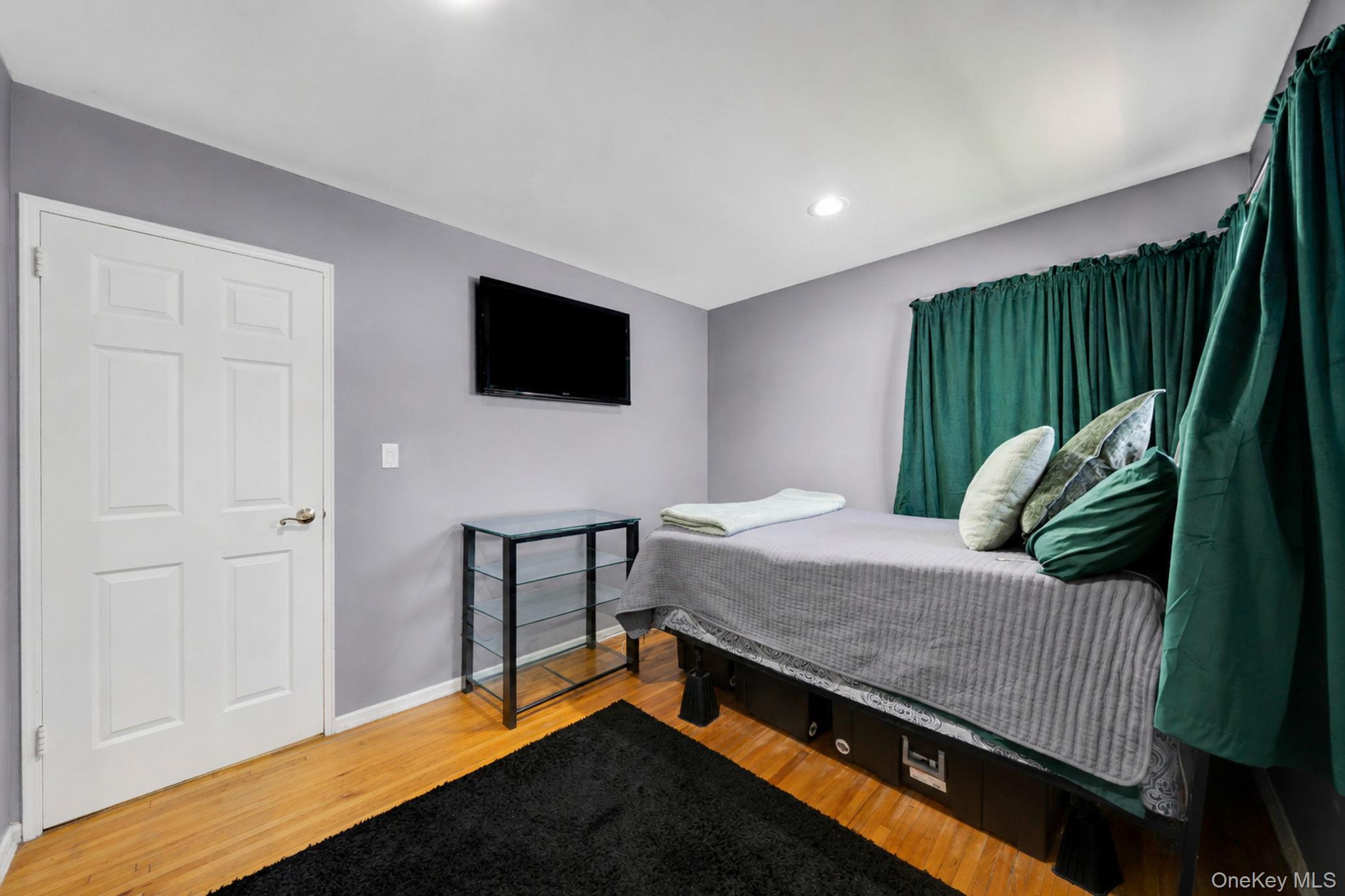 336 W 23rd Street – For Sale photo 13